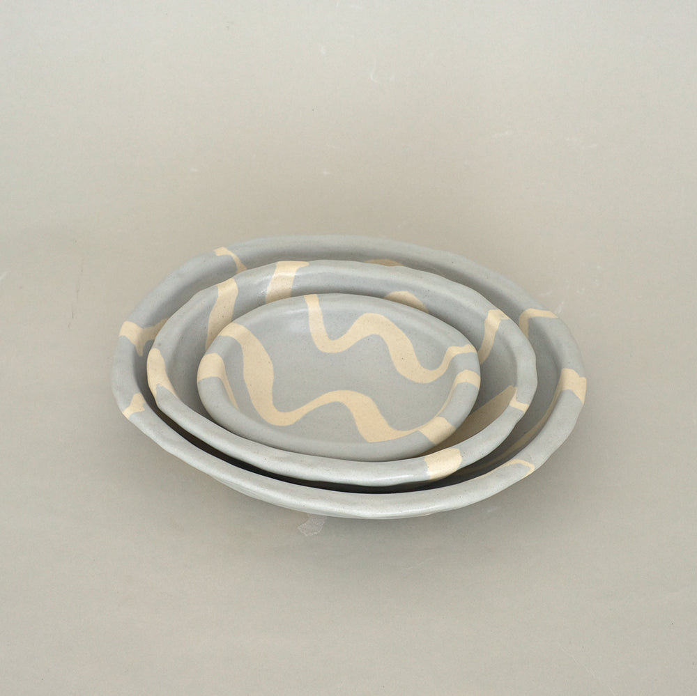 Pollygarden | Wavy Blue Egg Bowl