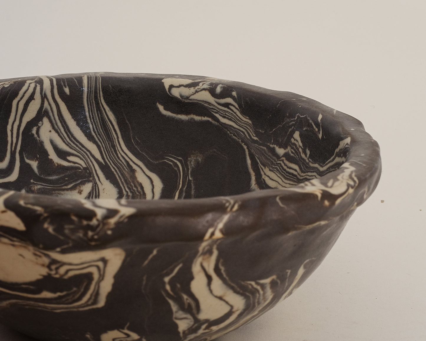 Pollygarden | Marble Dark Chocolate Bowl
