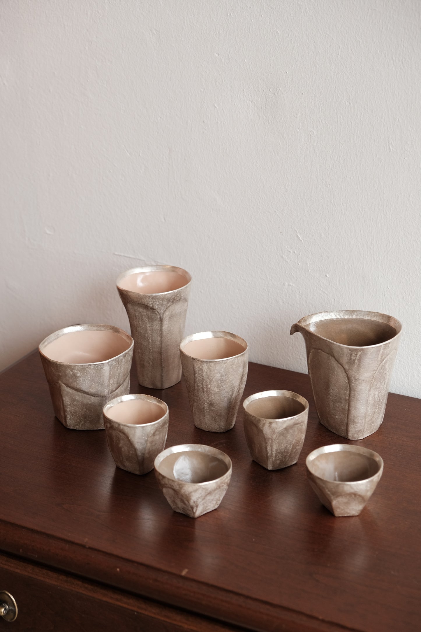 Niu Fang Fang | Tea Cup in Square base