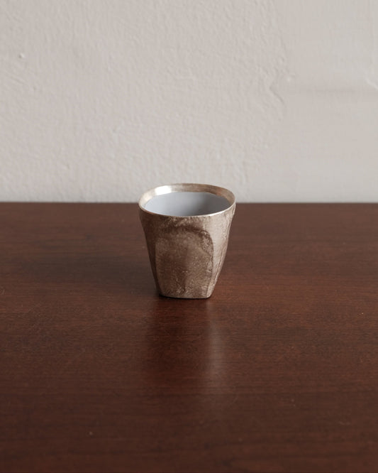 Niu Fang Fang | Tea Cup in Square base