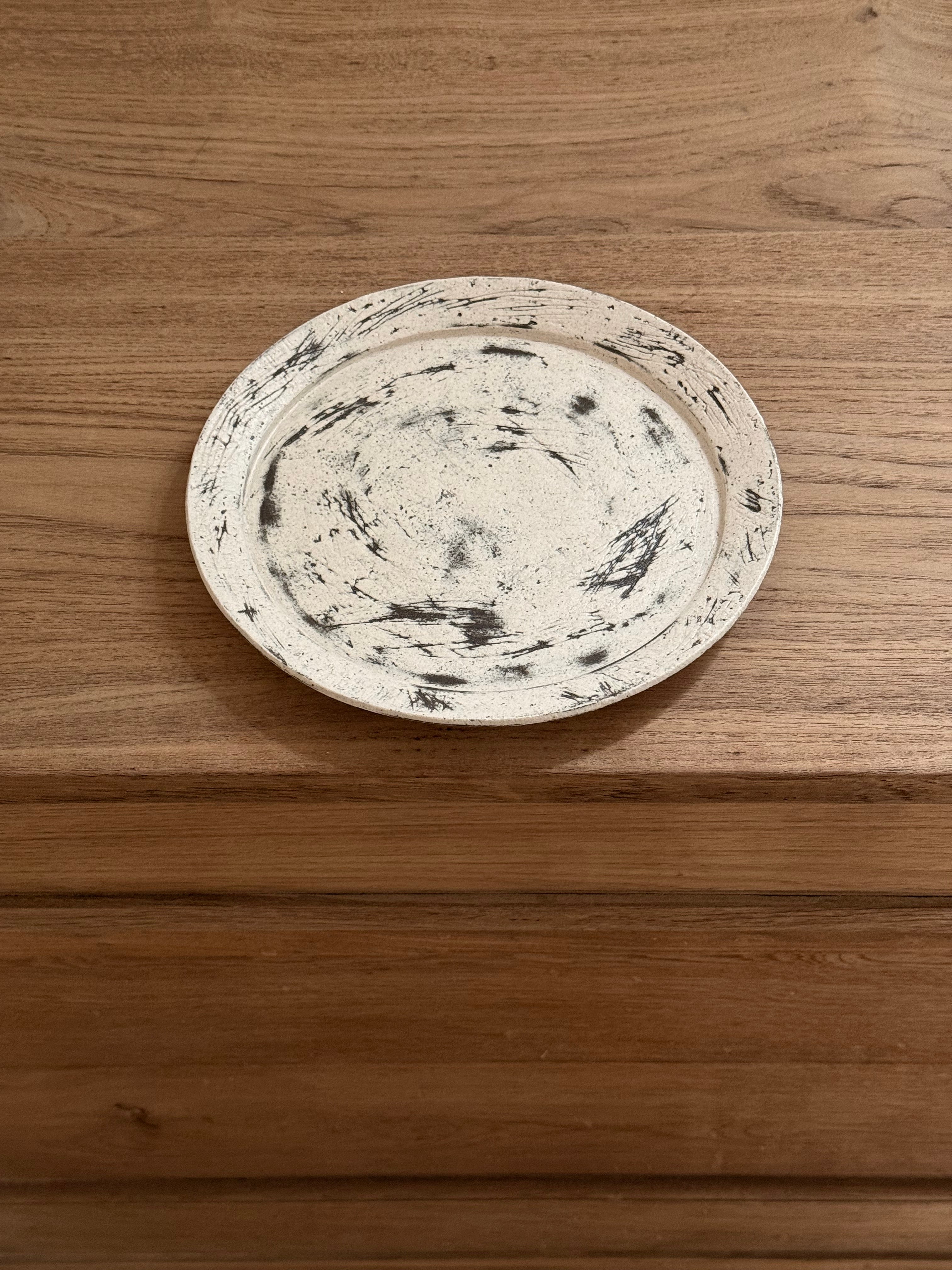 Zhuo Yue｜Handmade Large Flat Plate