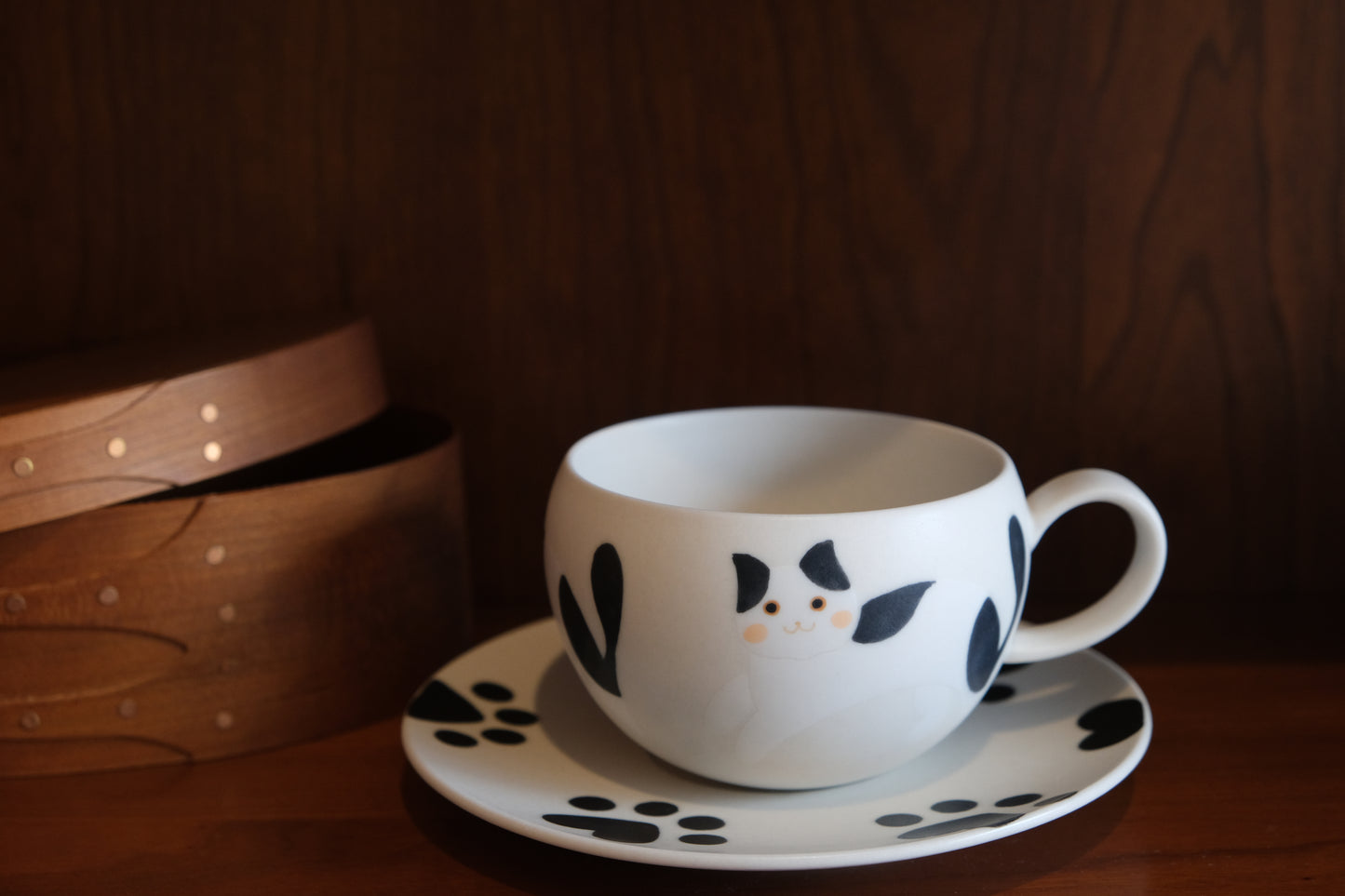 叶子手作 Yezi | Hand-painted Ceramic Cup & Saucer
