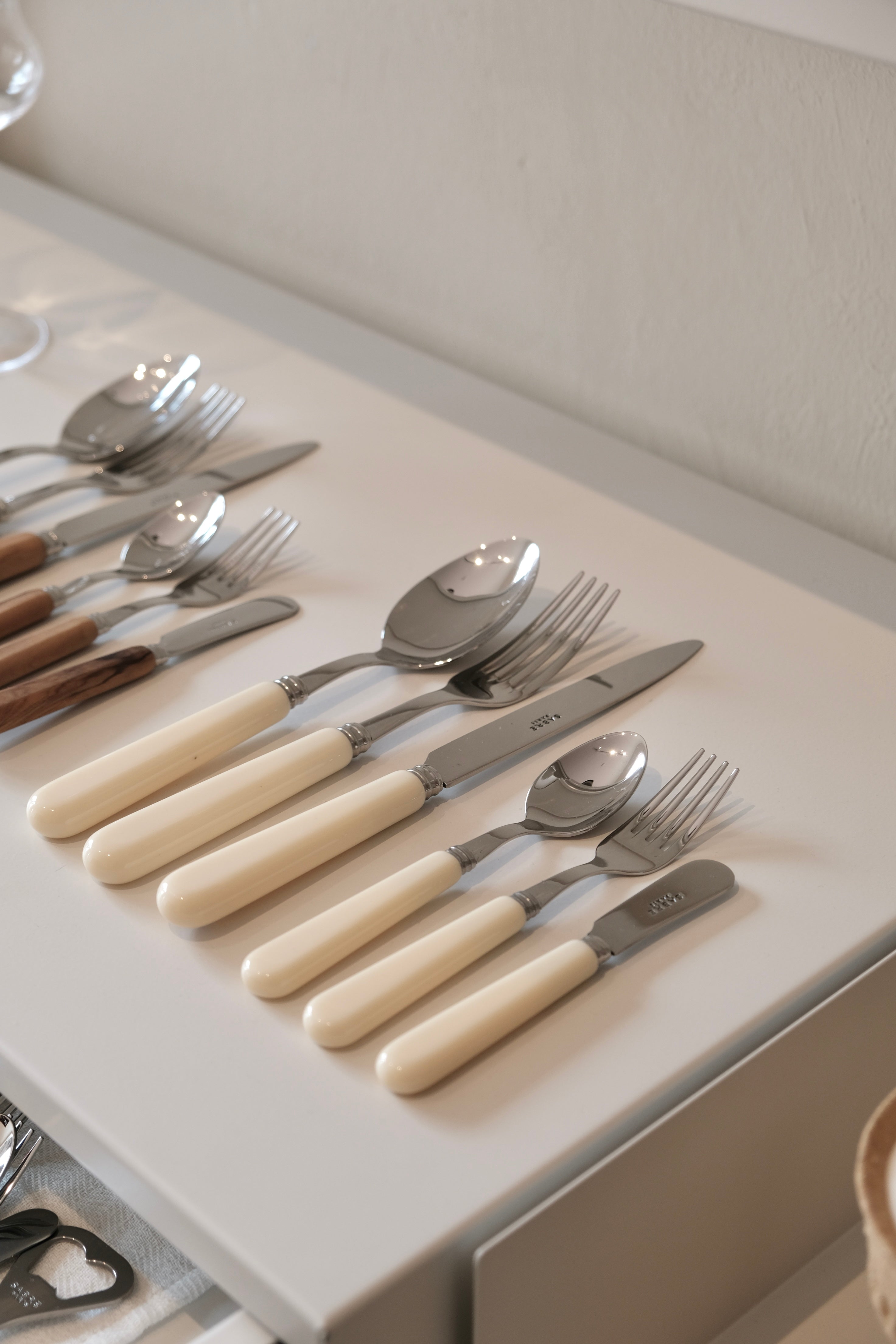 Sabre Paris | Pop Ivory