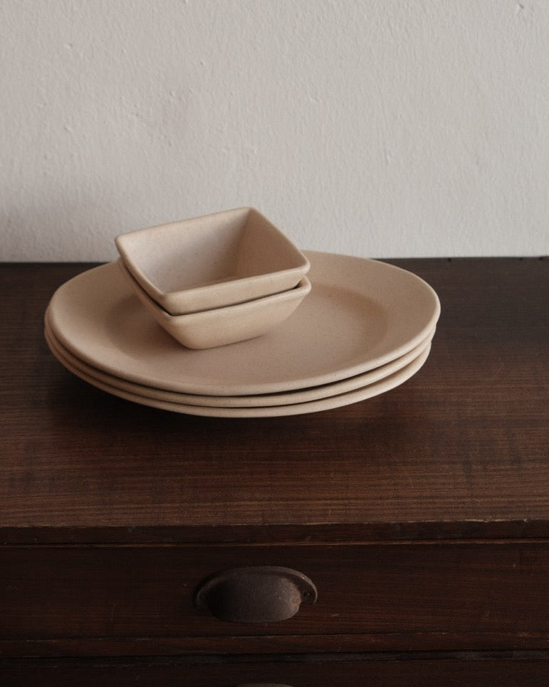 Yang Xiong | Small Square Plate