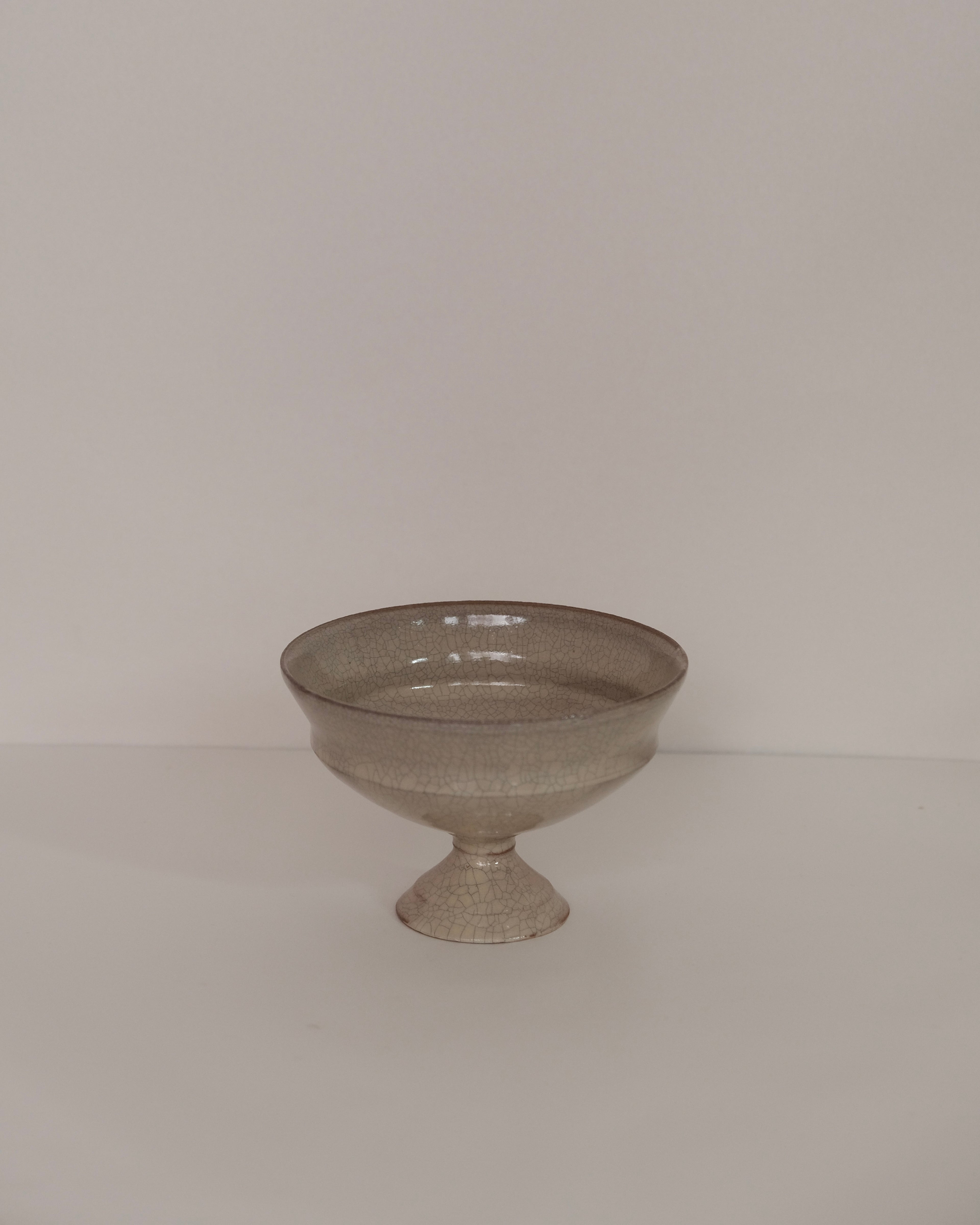 Fuminari Araga | Crackled Kohiki Footed Plate