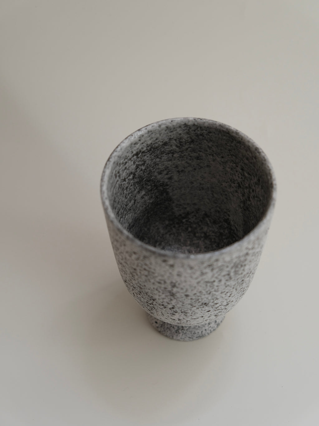 Zhou Yuxuan | Footed Cup