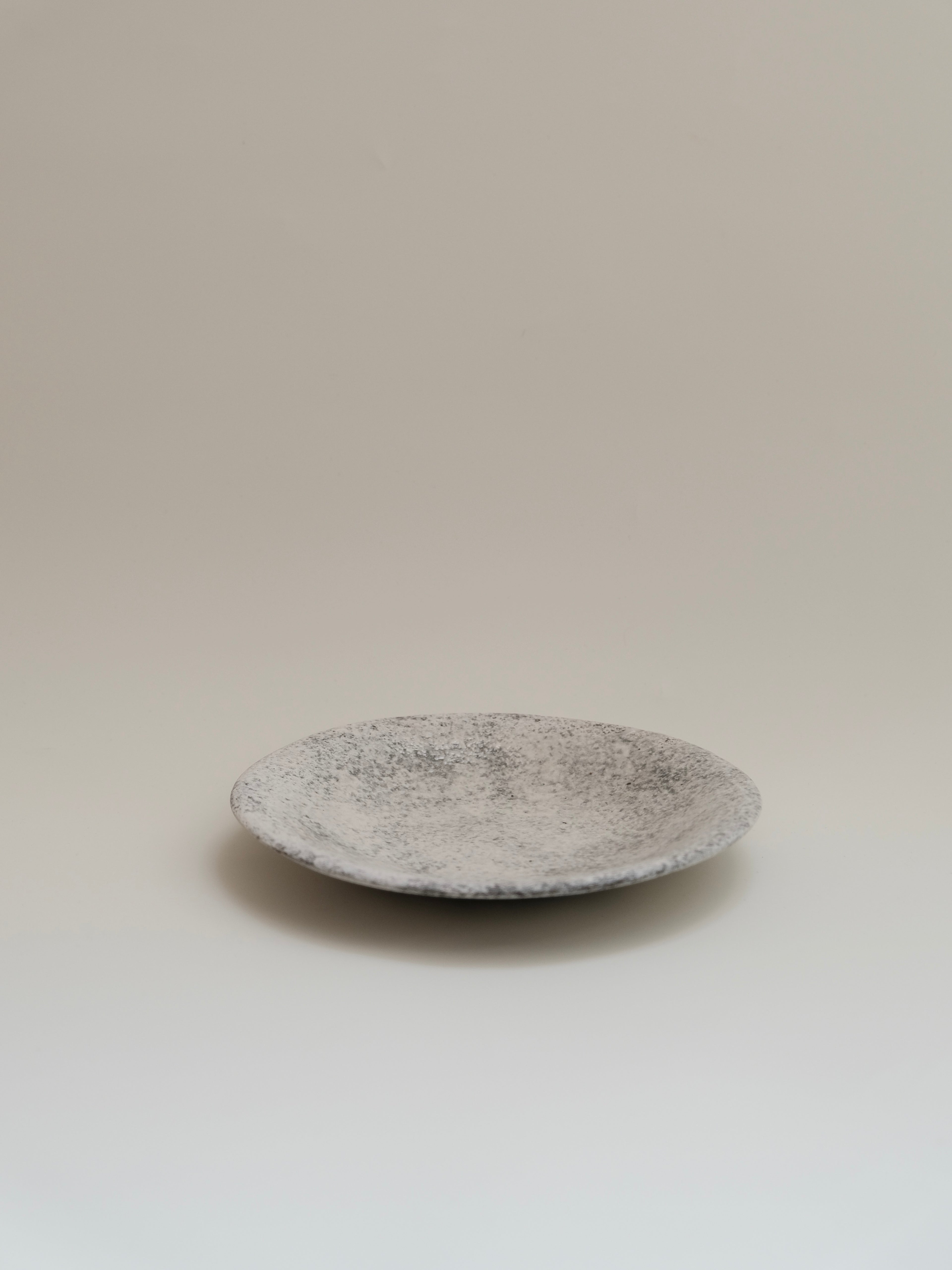 Zhou Yuxuan | Round Plate