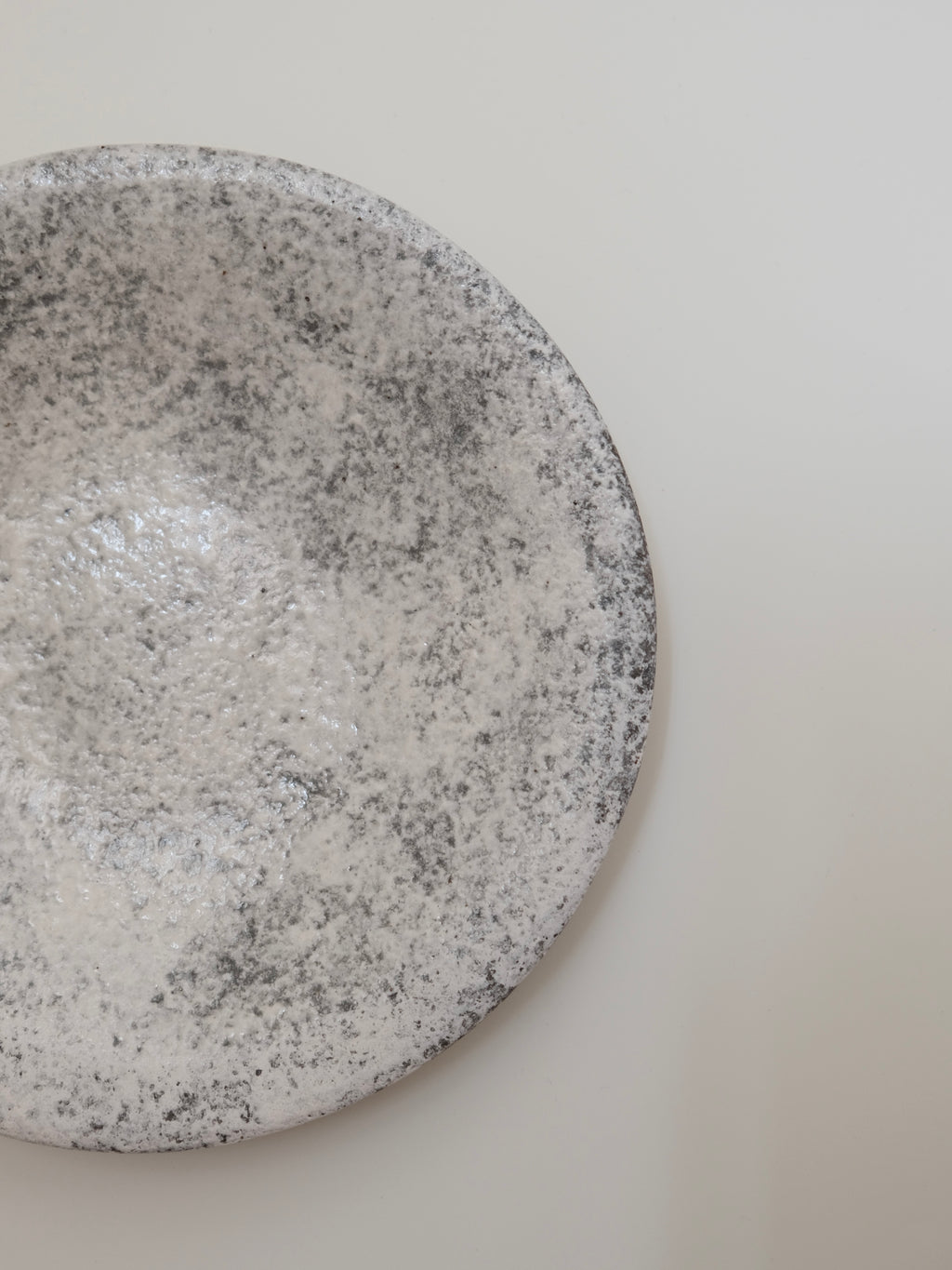 Zhou Yuxuan | Round Plate