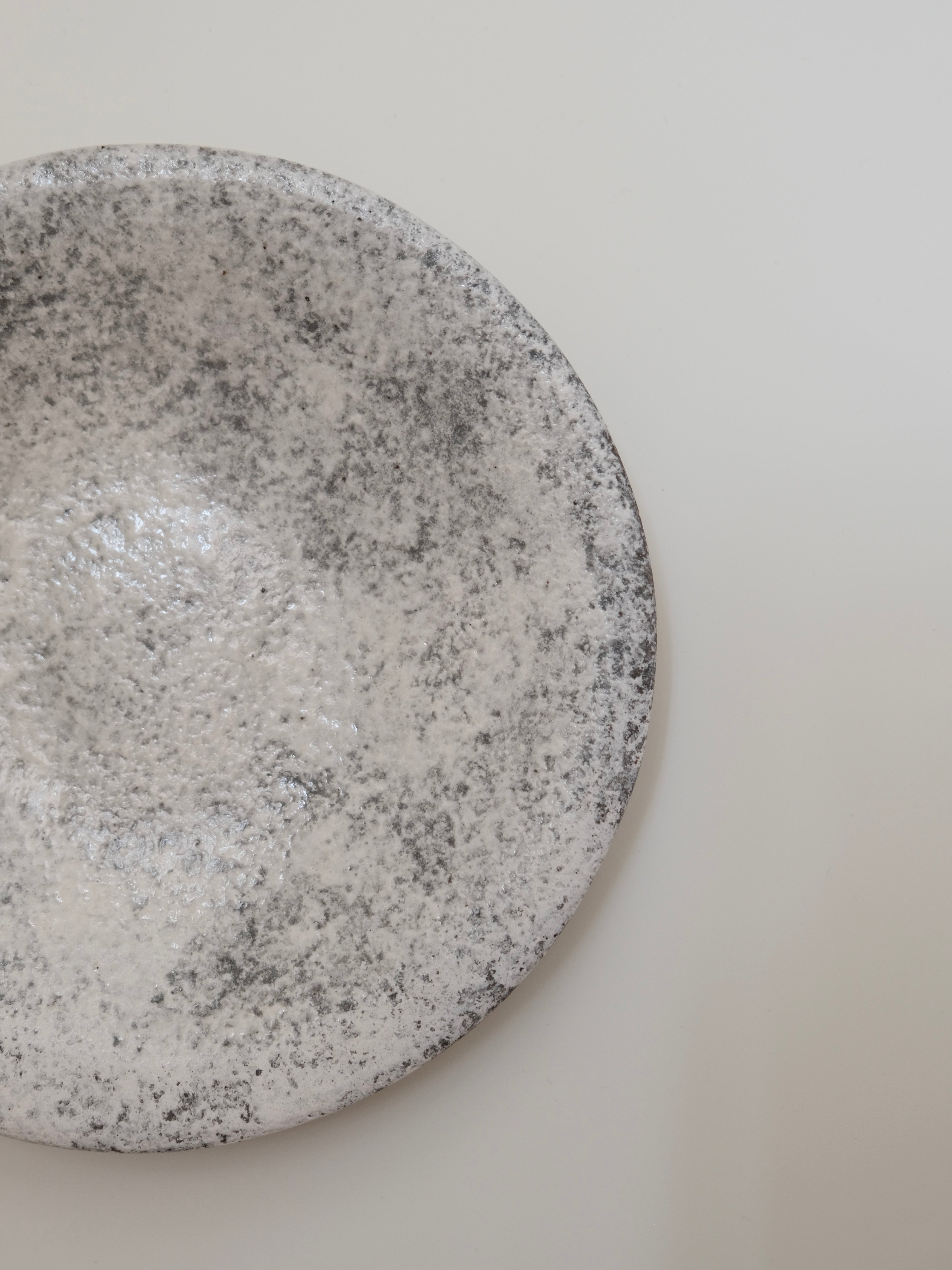 Zhou Yuxuan | Round Plate
