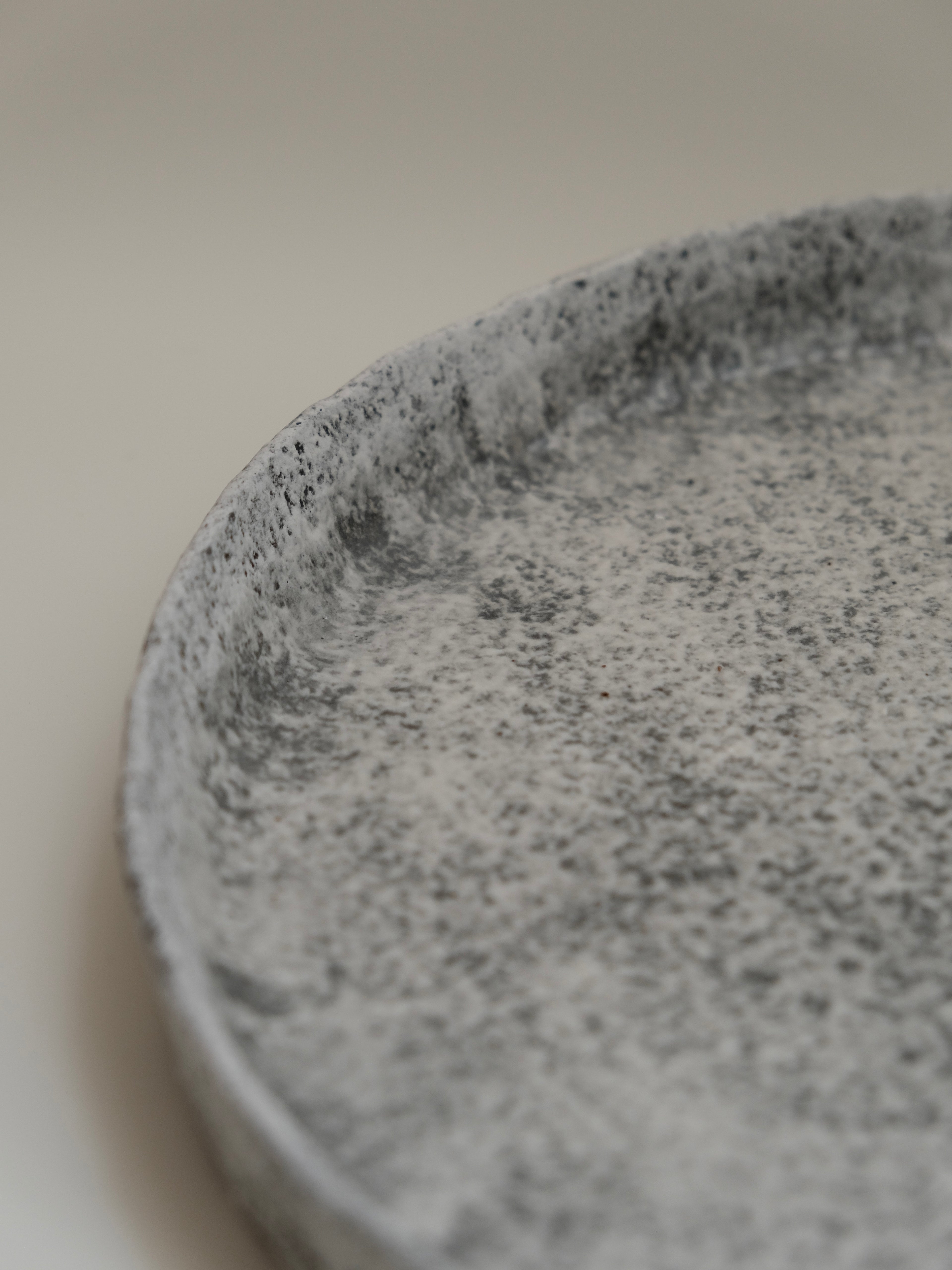 Zhou Yuxuan | Rim Round Plate