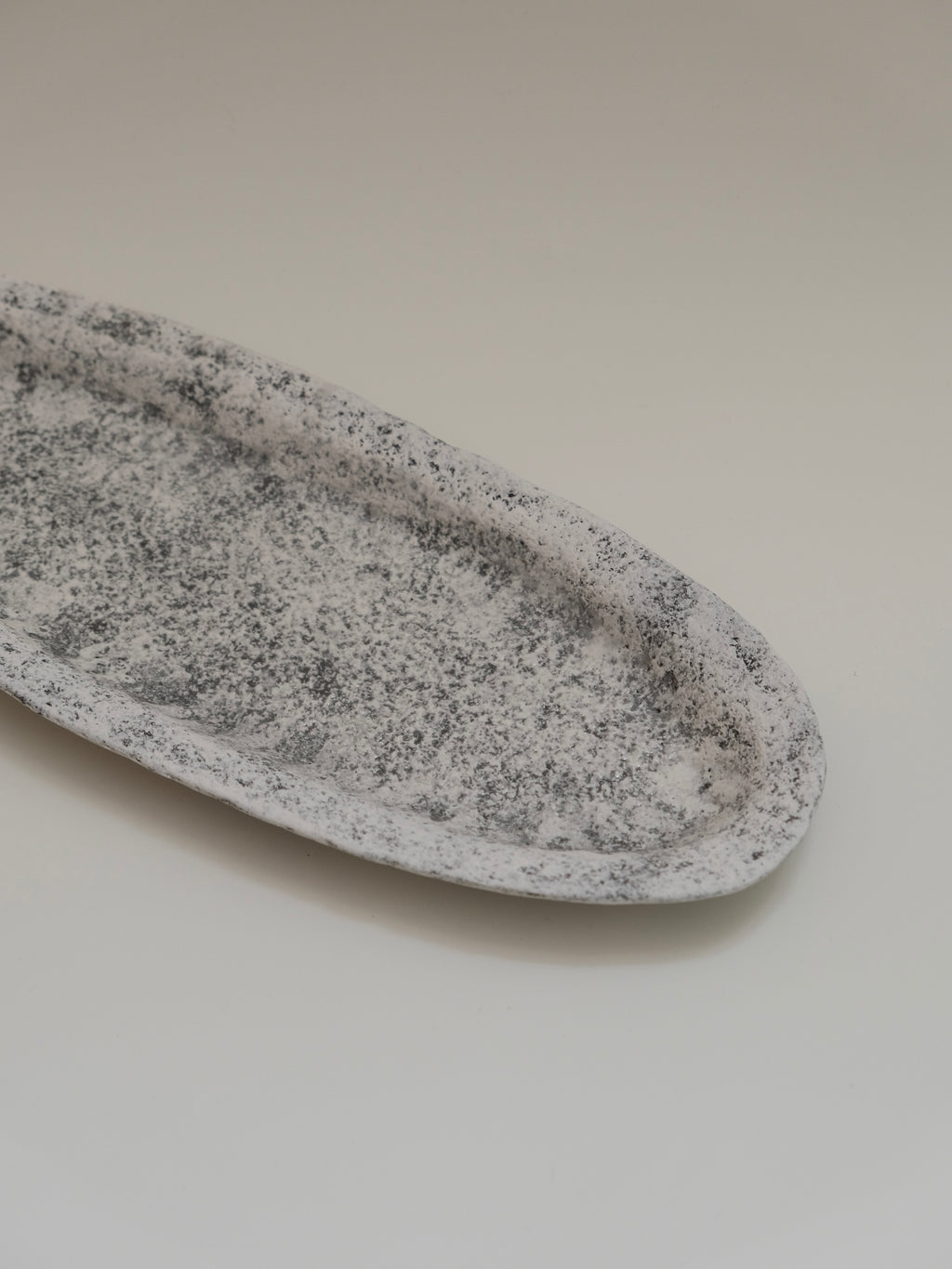Zhou Yuxuan | Long Oval Platter