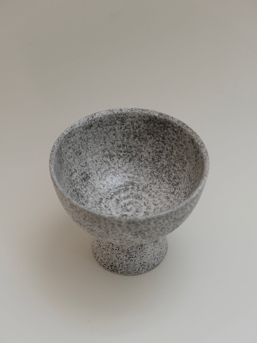 Zhou Yuxuan | Footed Bowl