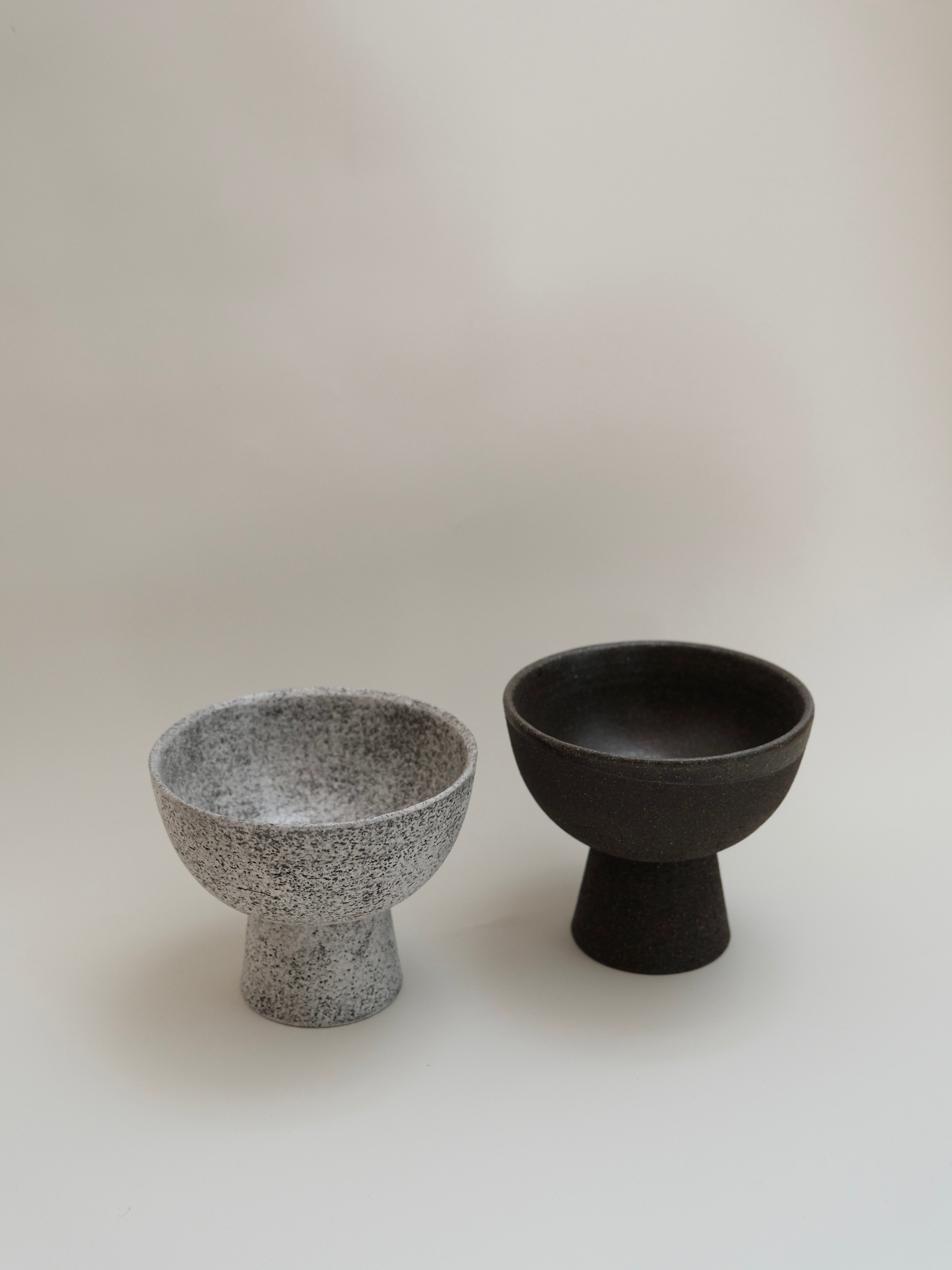 Zhou Yuxuan | Footed Bowl
