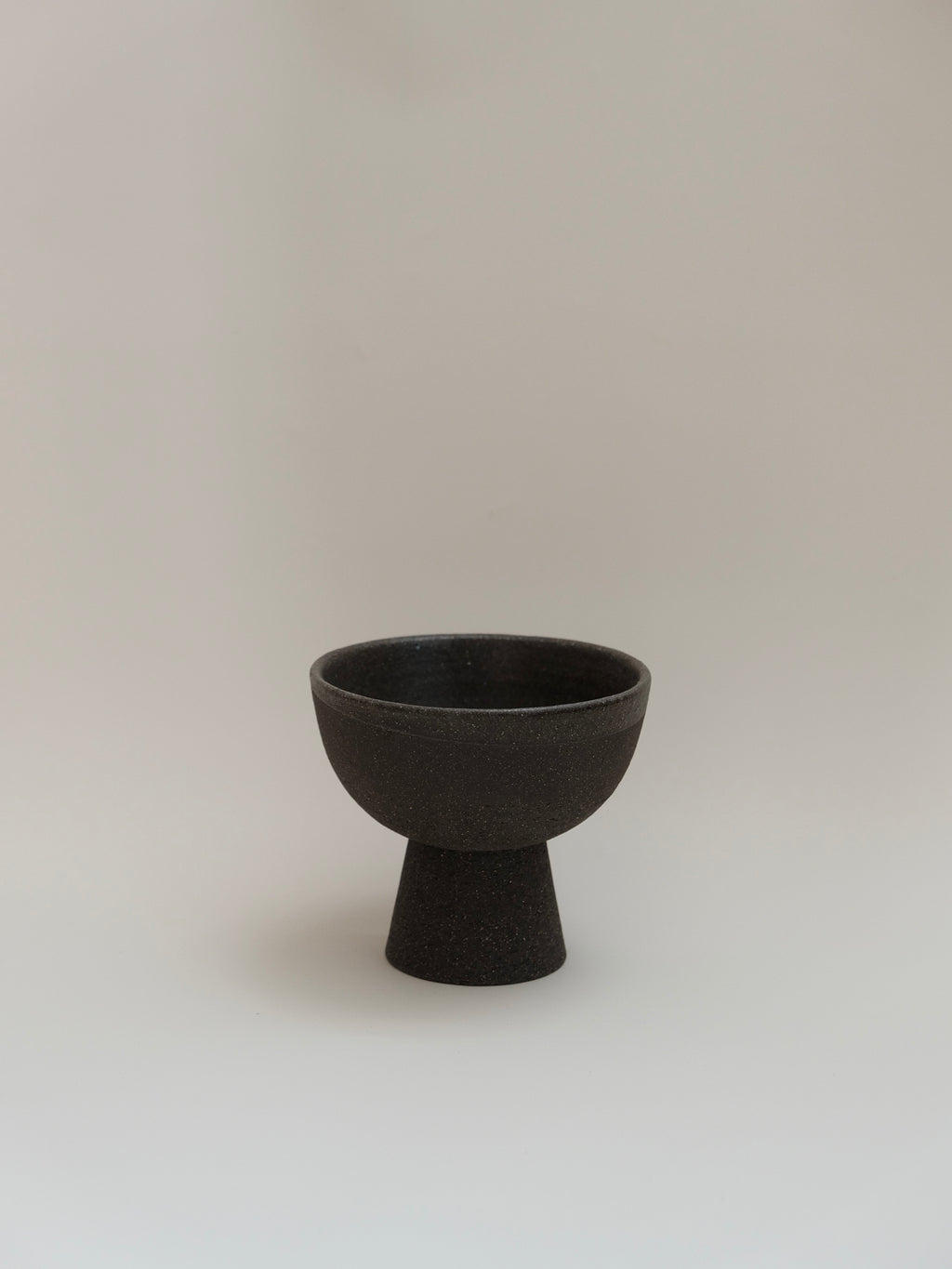 Zhou Yuxuan | Footed Bowl