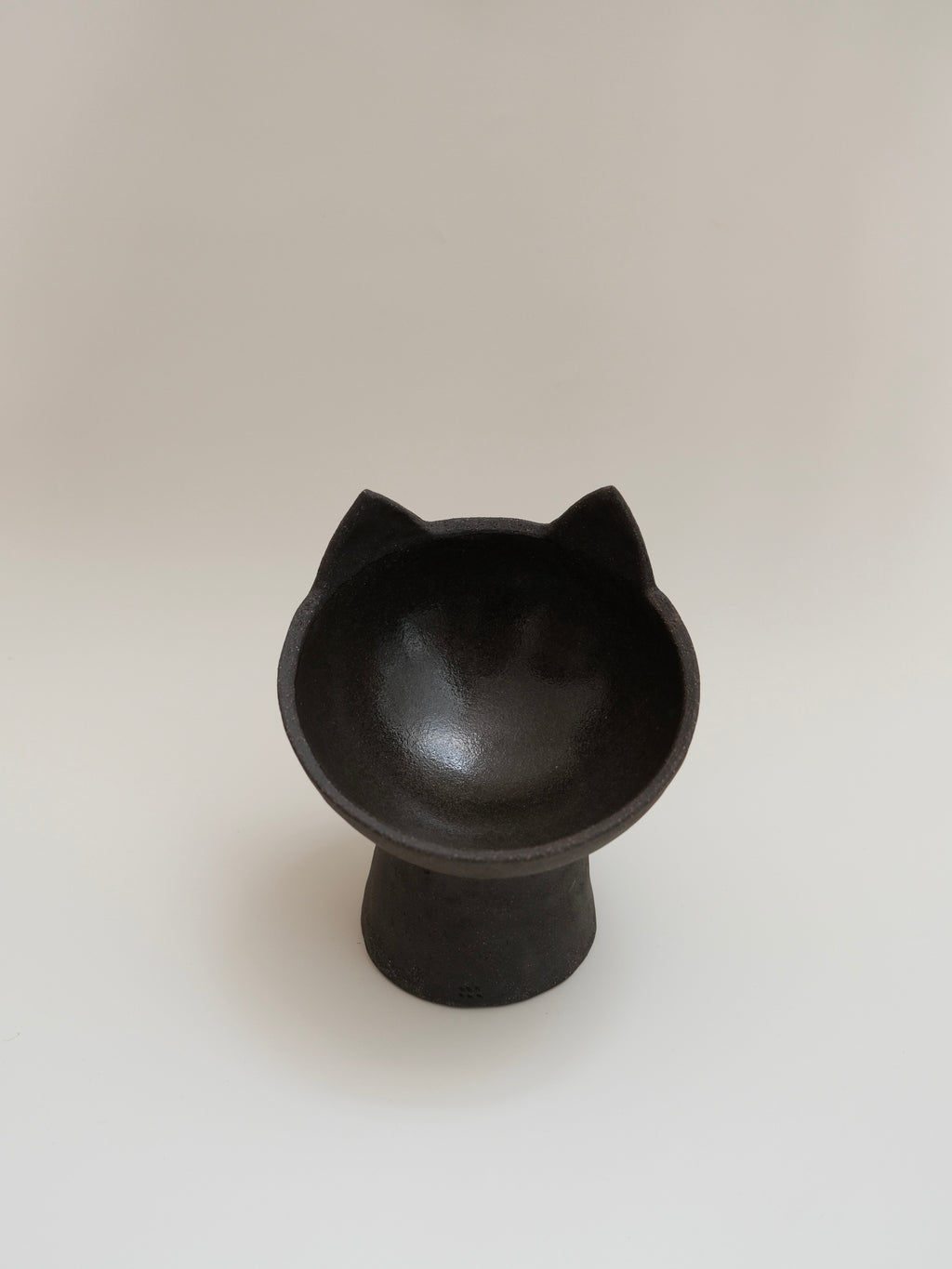 Zhou Yuxuan | Footed Pet Bowl
