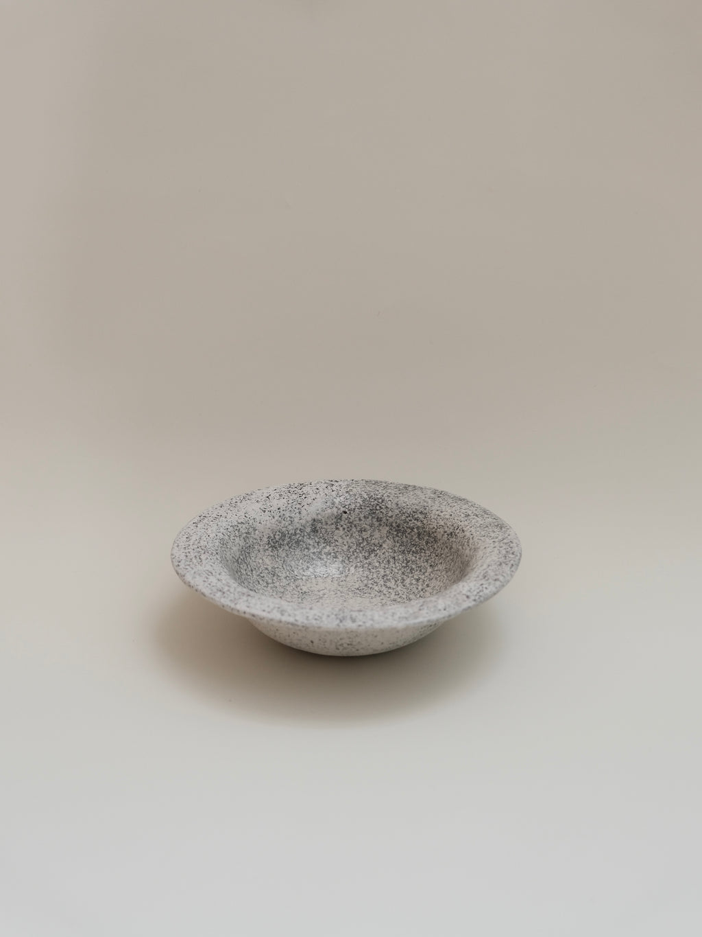 Zhou Yuxuan | Rim Deep Bowl