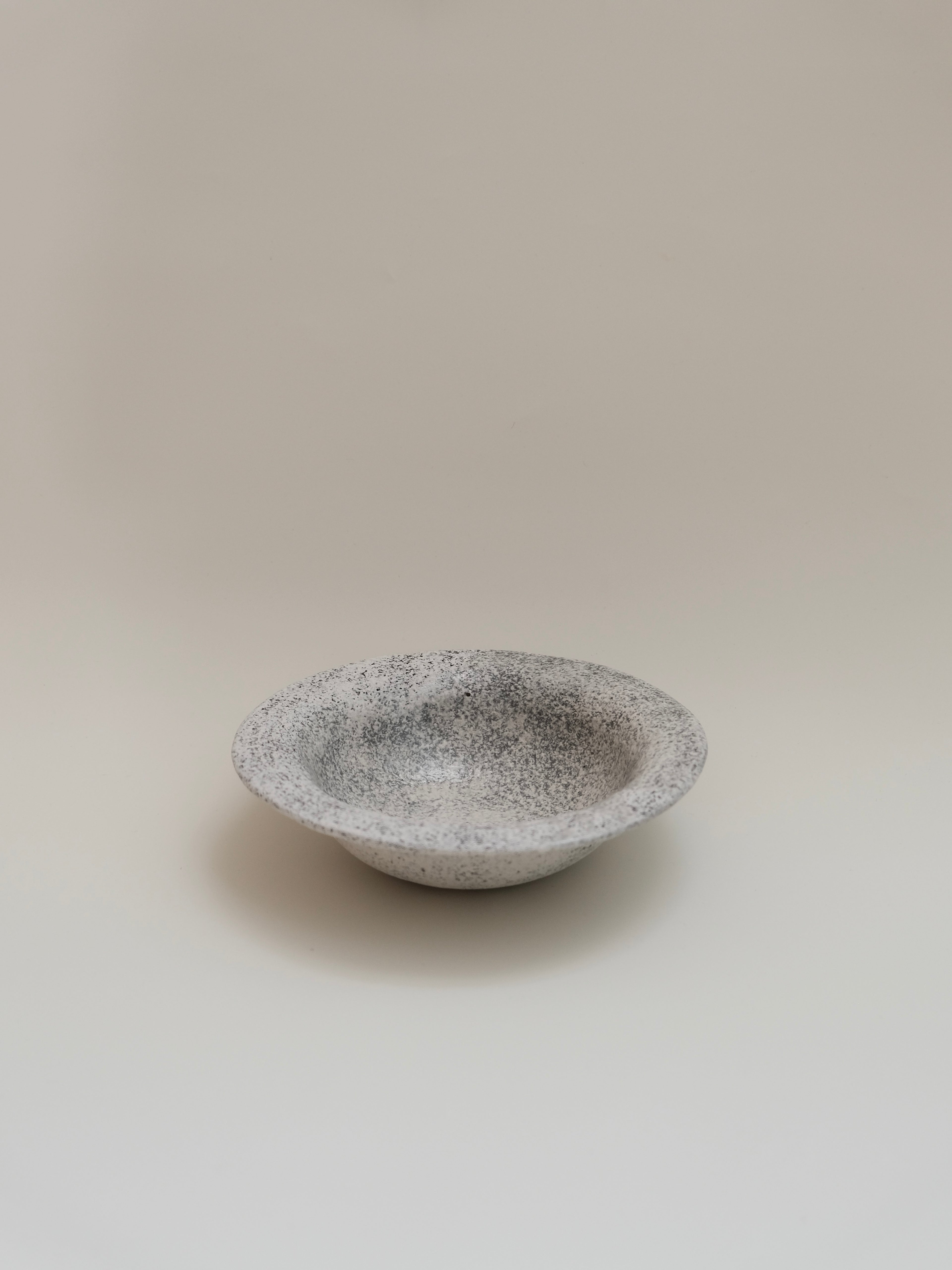 Zhou Yuxuan | Rim Deep Bowl