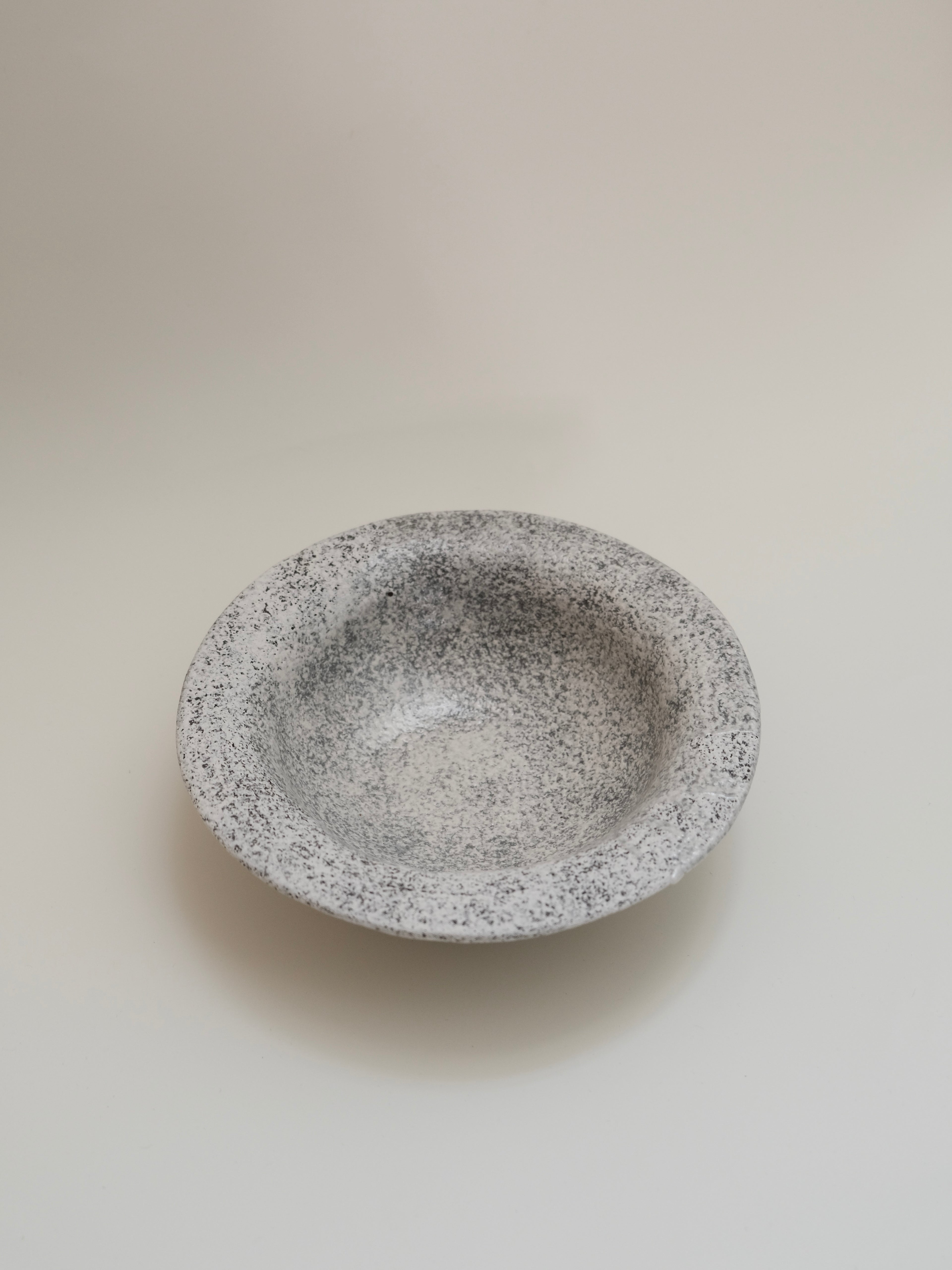 Zhou Yuxuan | Rim Deep Bowl