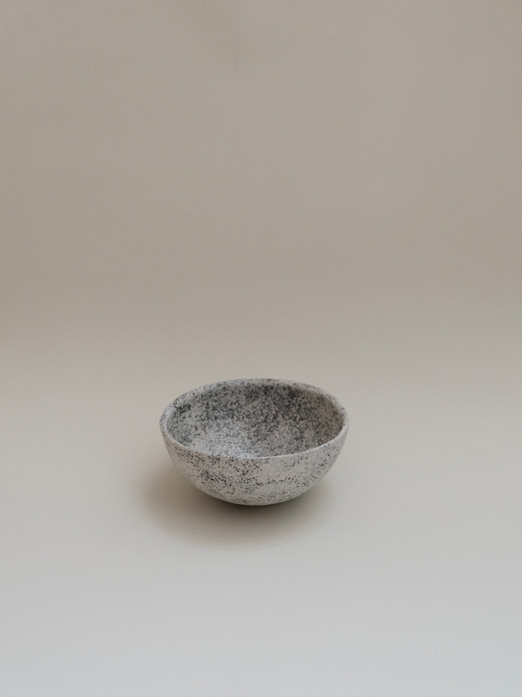 Zhou Yuxuan | Round Bowl