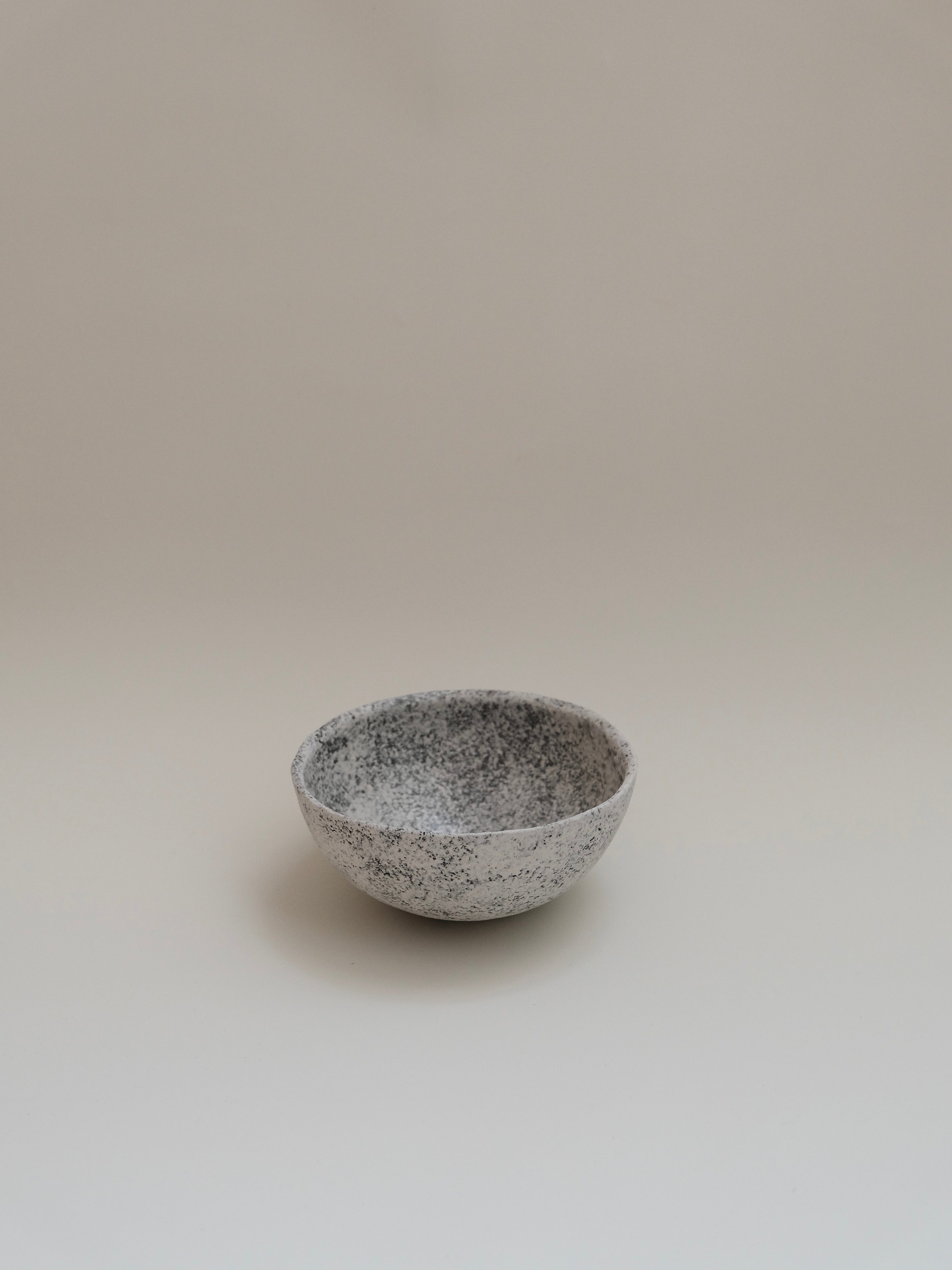 Zhou Yuxuan | Round Bowl