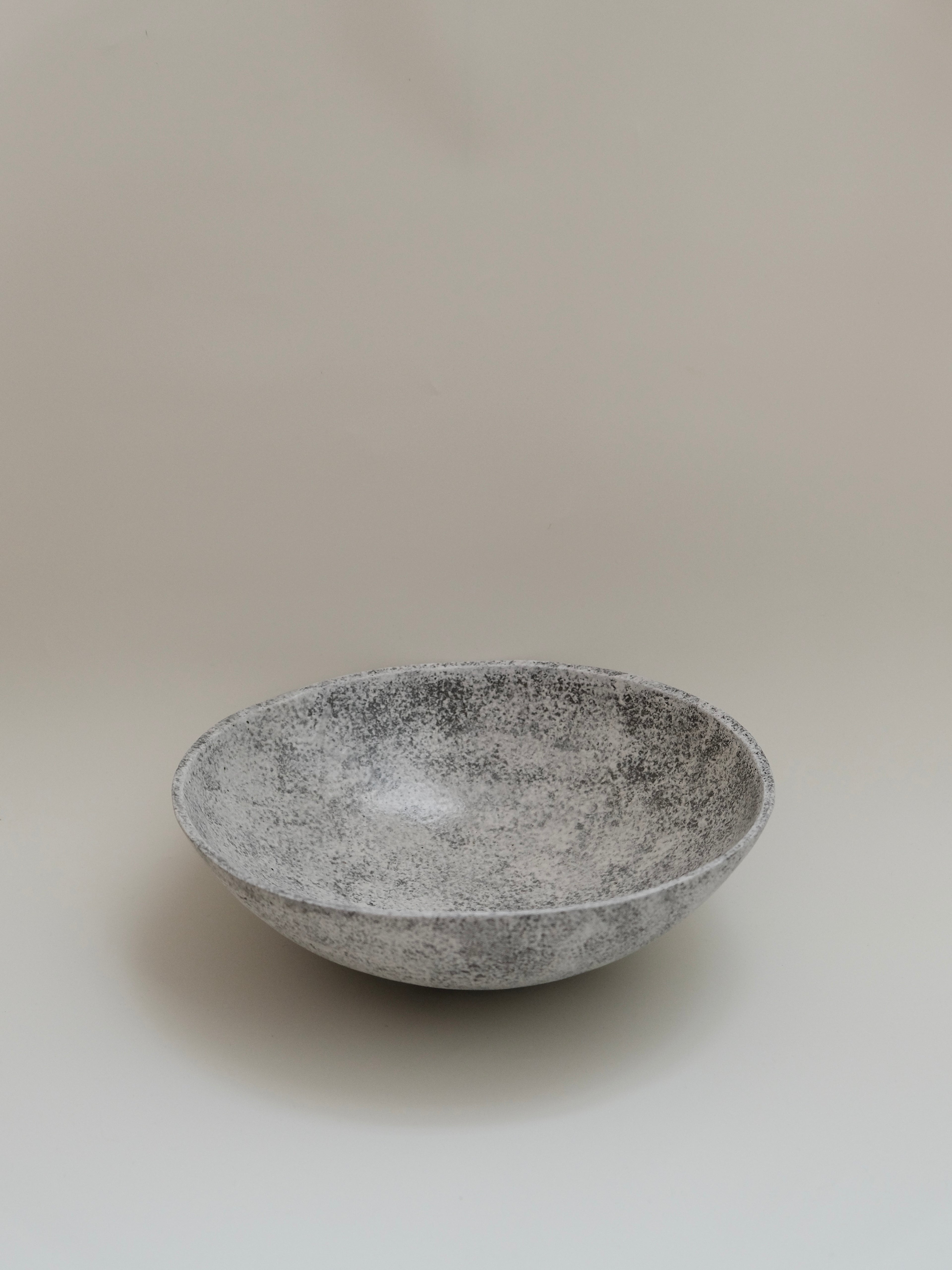 Zhou Yuxuan | Round Bowl