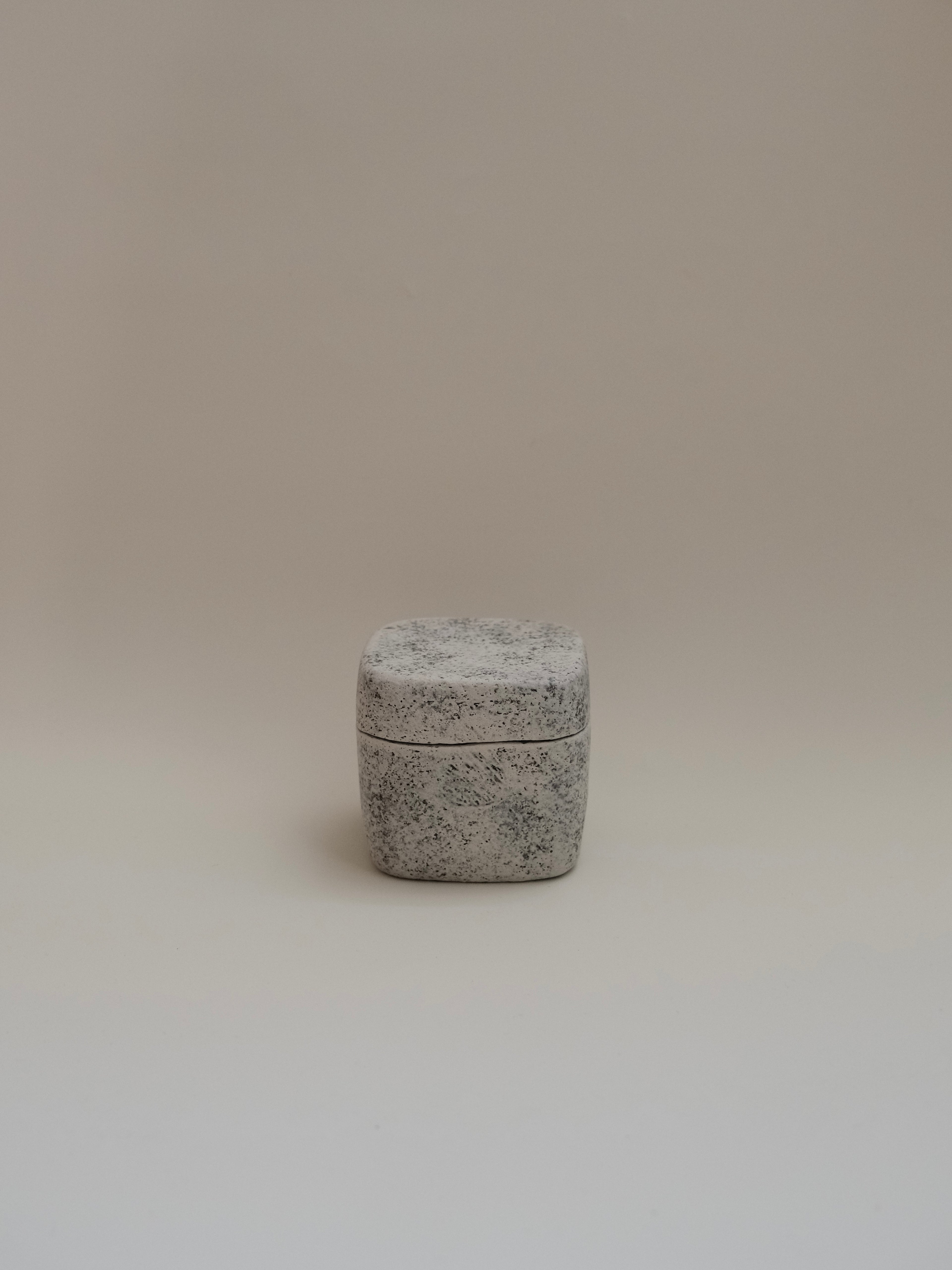 Zhou Yuxuan | Box