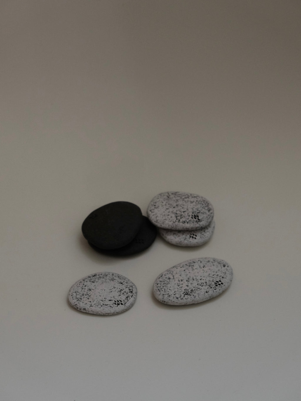 Zhou Yuxuan | Pebble