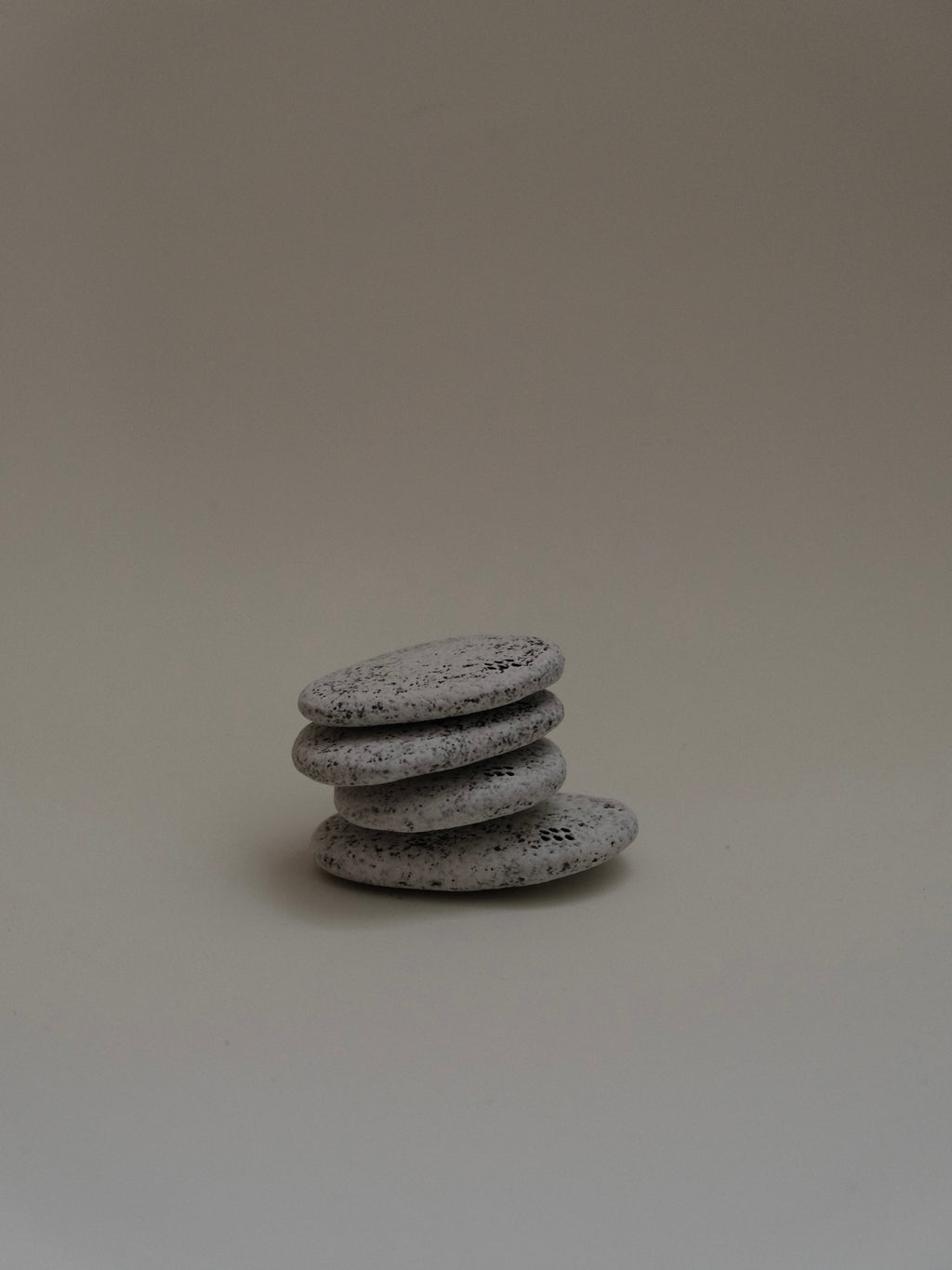Zhou Yuxuan | Pebble