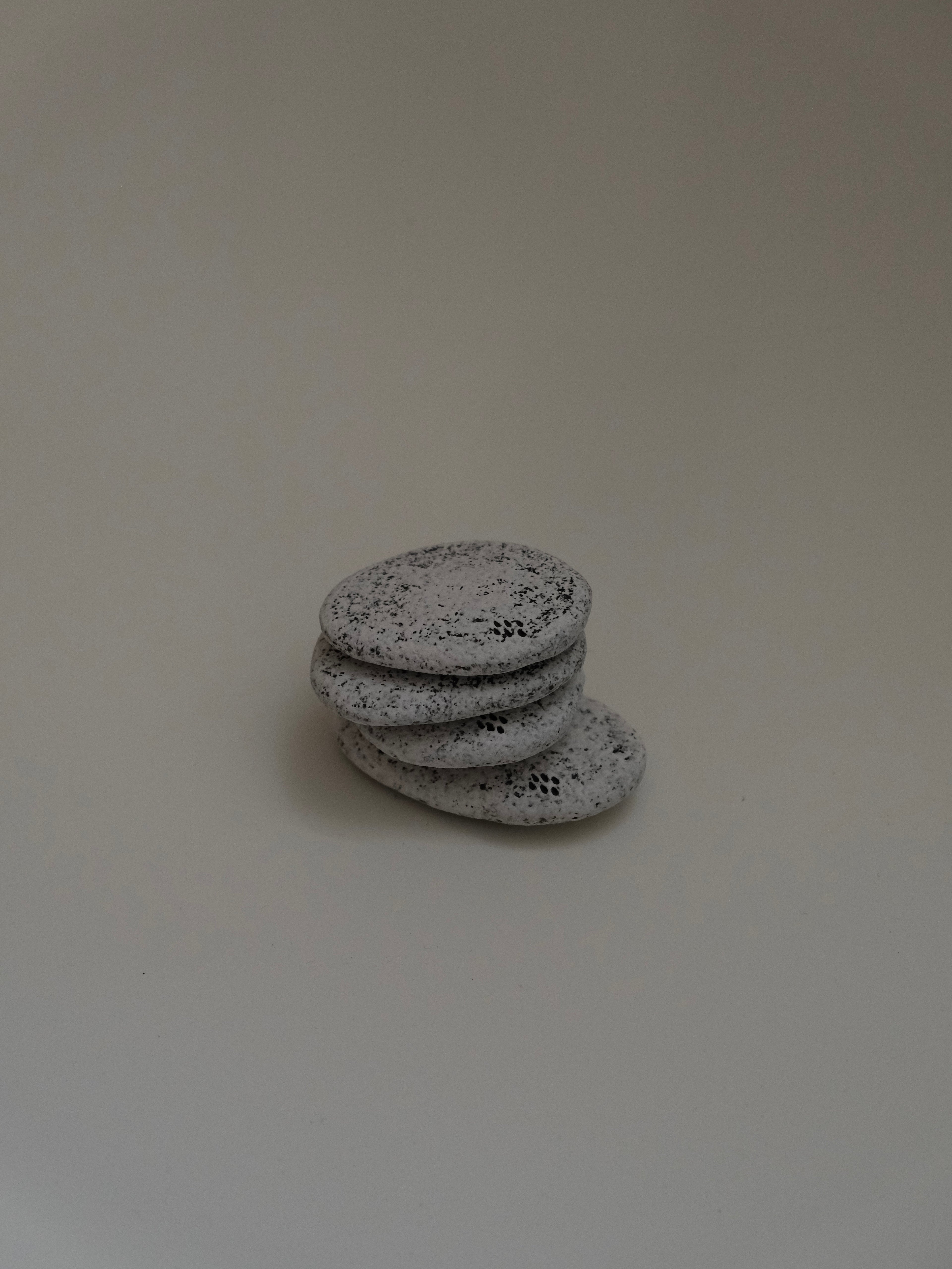 Zhou Yuxuan | Pebble