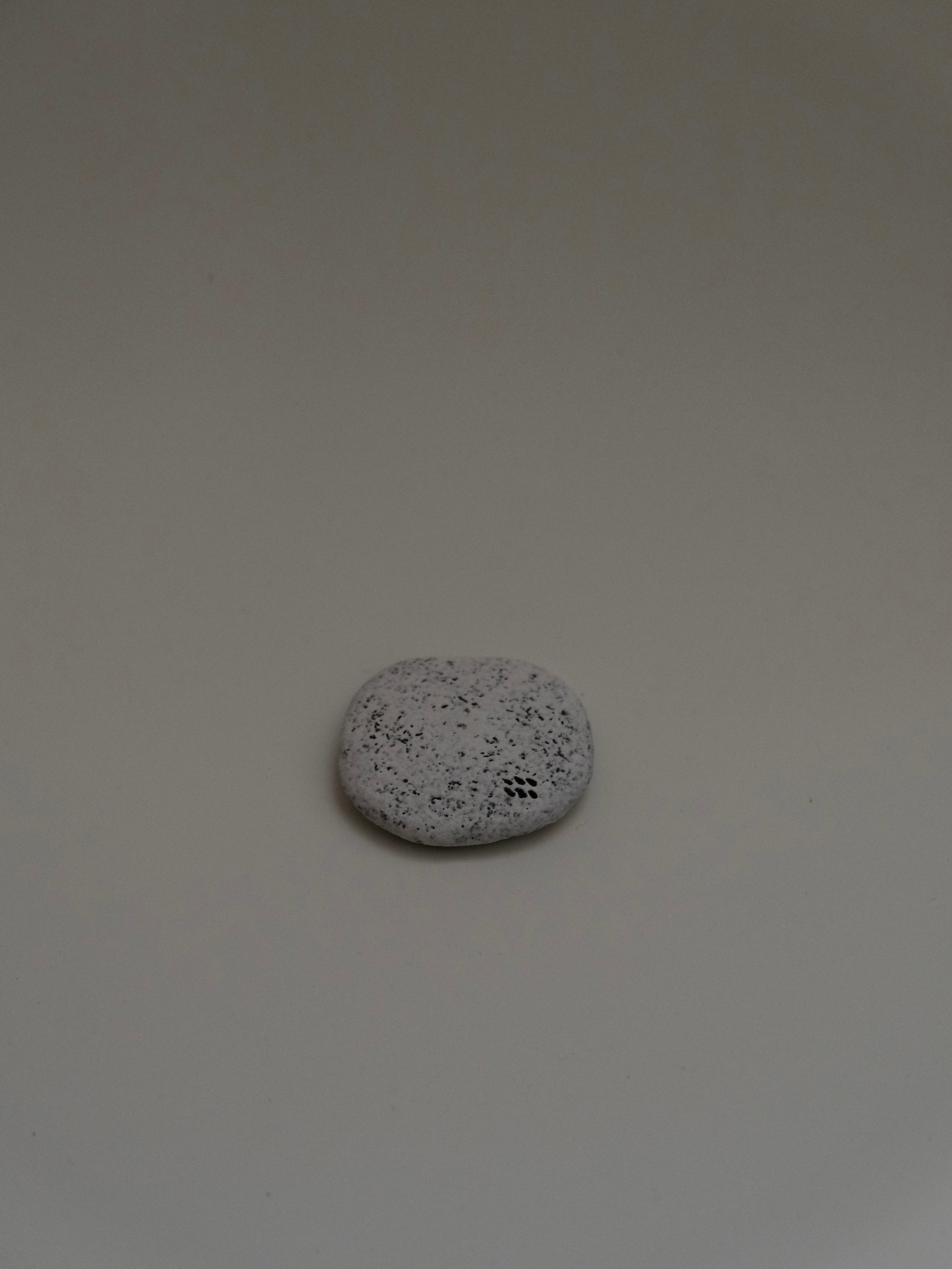 Zhou Yuxuan | Pebble