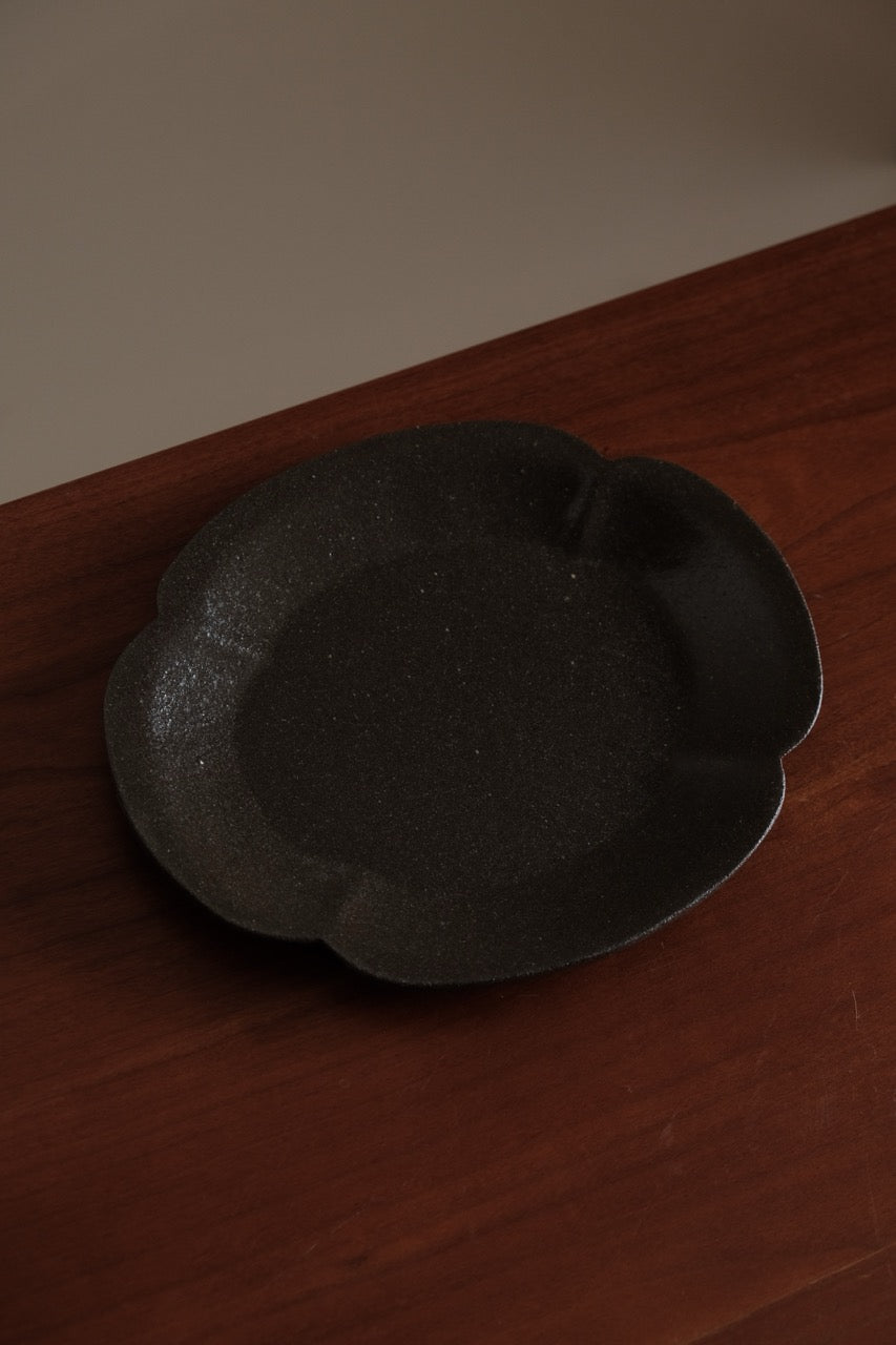 Xie Zhen Yu | Handmade Begonia Plate