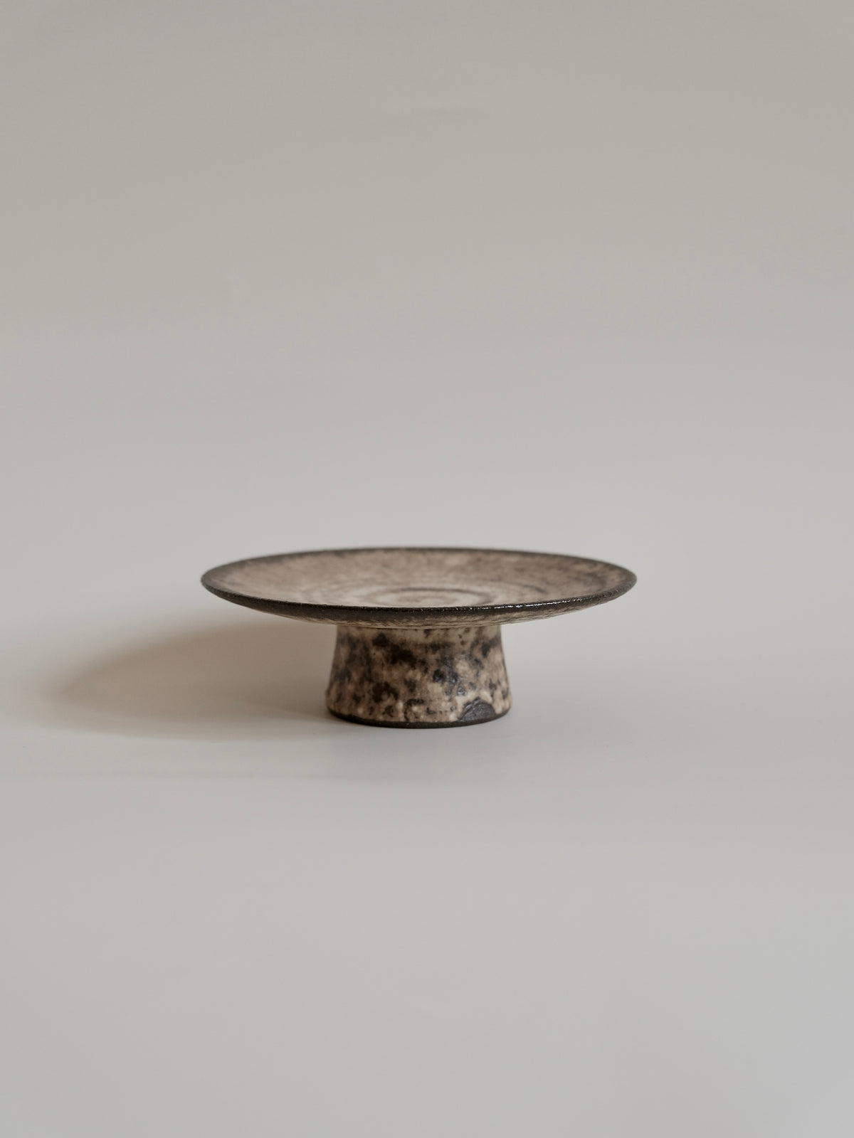 Zhuo Yue｜Footed Plate