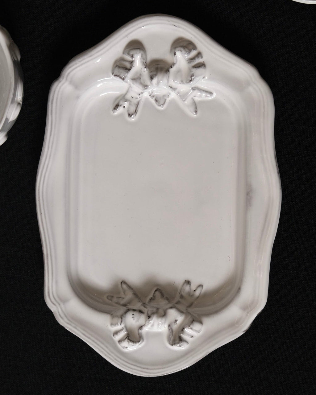 Carron | Marie-Antoinette ribbon rectangular platter