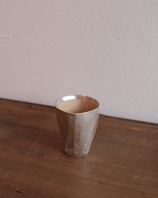 Niu Fang Fang | Tea Cup in Irregular Base