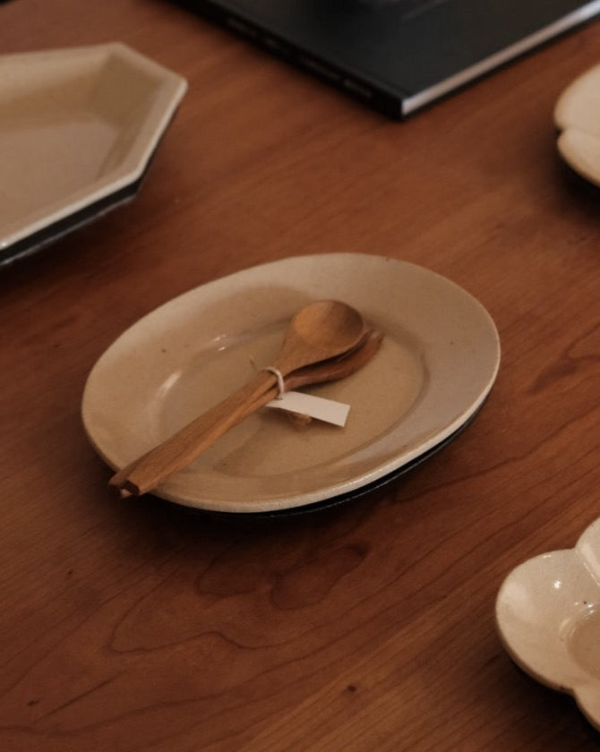 Xie Zhen Yu | Handmade Oval Plate