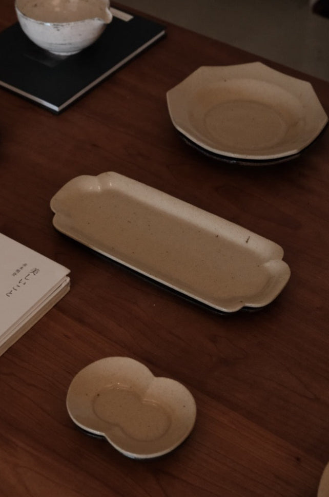 Xie Zhen Yu | Handmade Begonia Long Plate