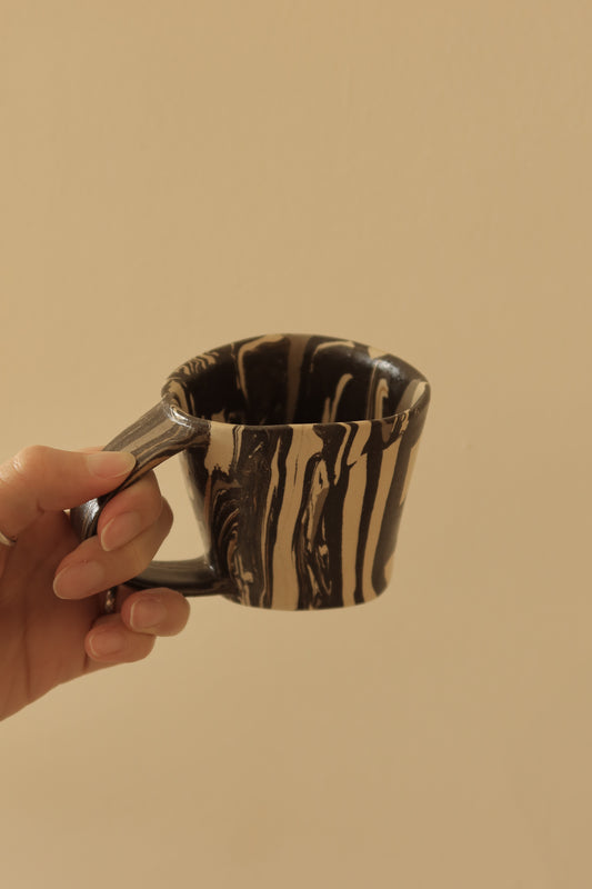 高昊 Gaohao | Flood II Hand-pinched Triangle Mug