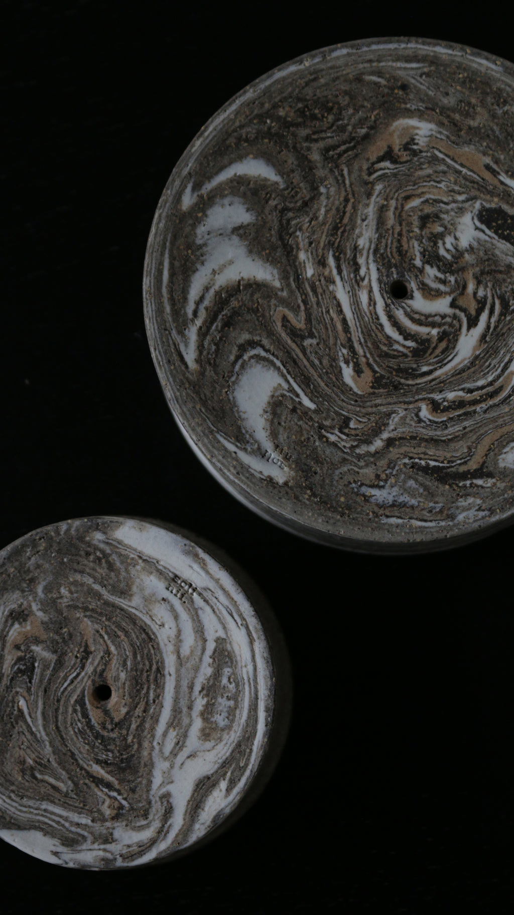 Solinii | Mono Wide Marbled Incense Holder