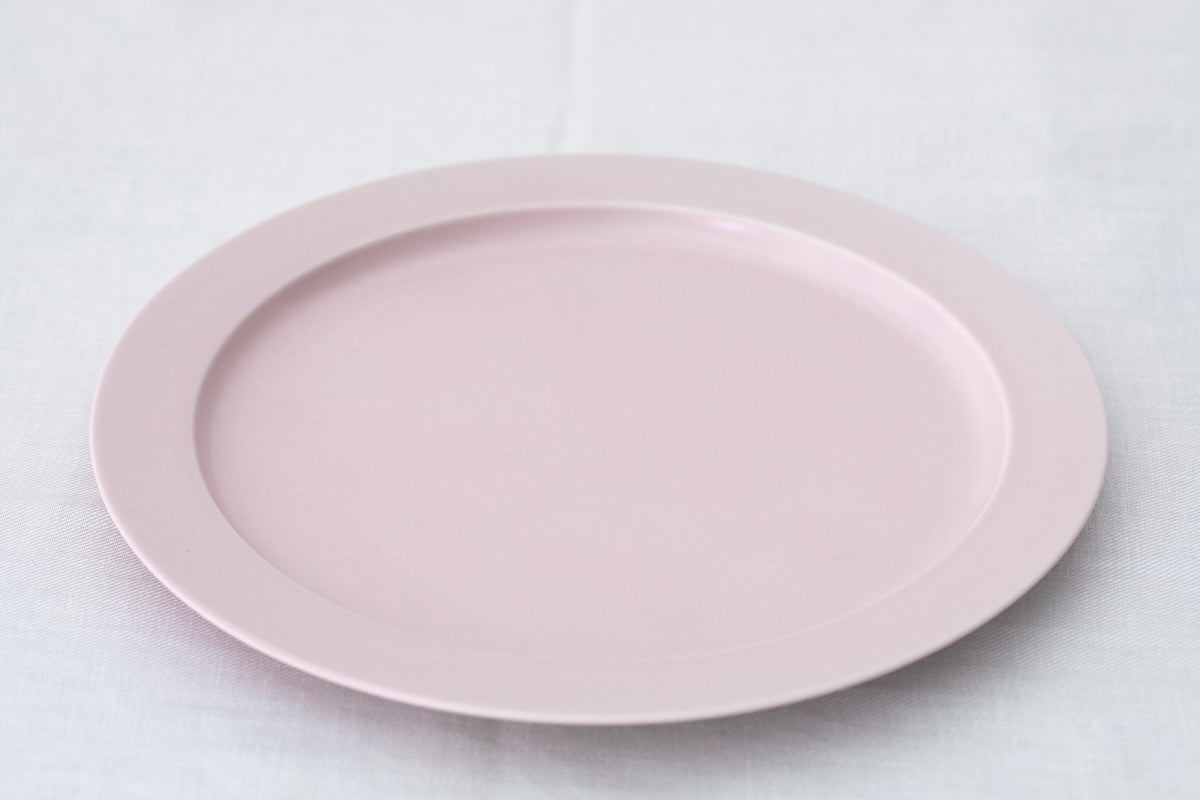 yumiko iihoshi | unjour plate in pale pink