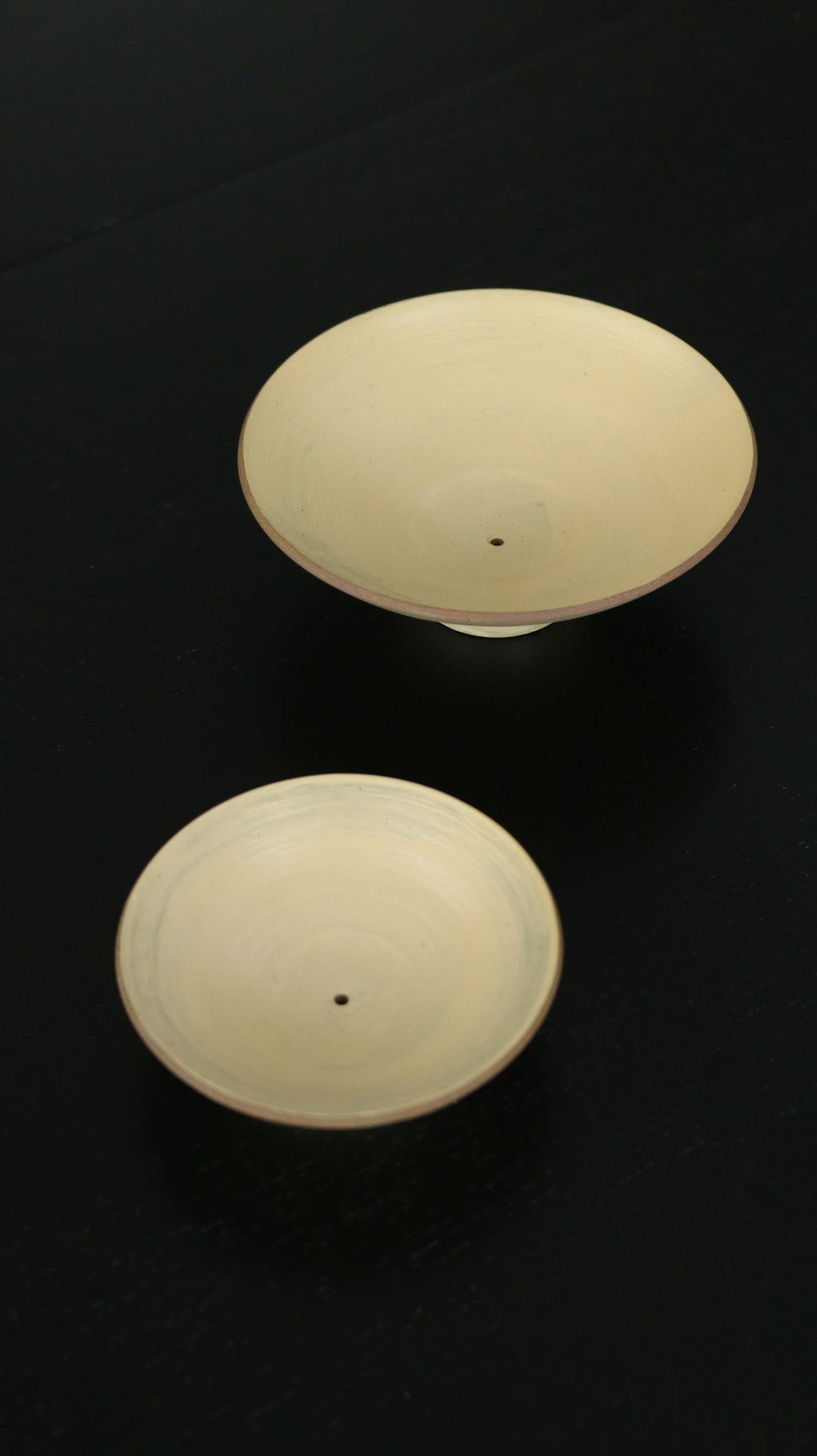 Solinii | Mono Wide Glazed Incense Holder