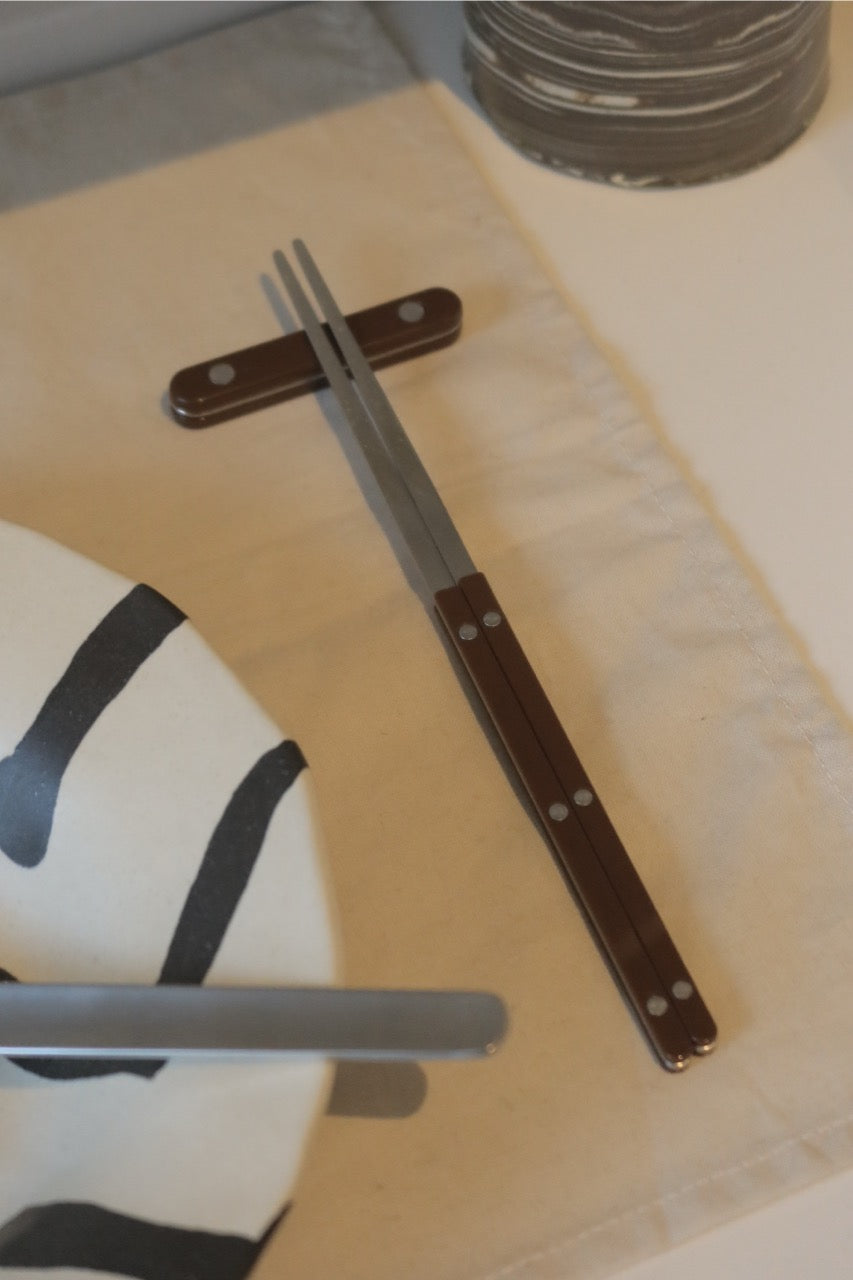 Sabre Paris | Bistrot Chopsticks Rest