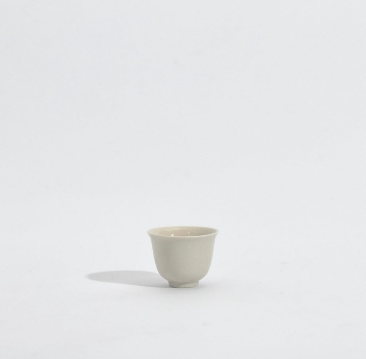 迠Chè | 白瓷⻢蹄小茶杯 Teacup
