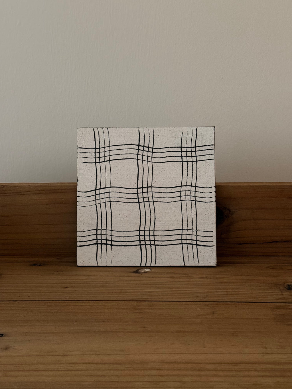 Solinii | Textured Checks Flat Plate