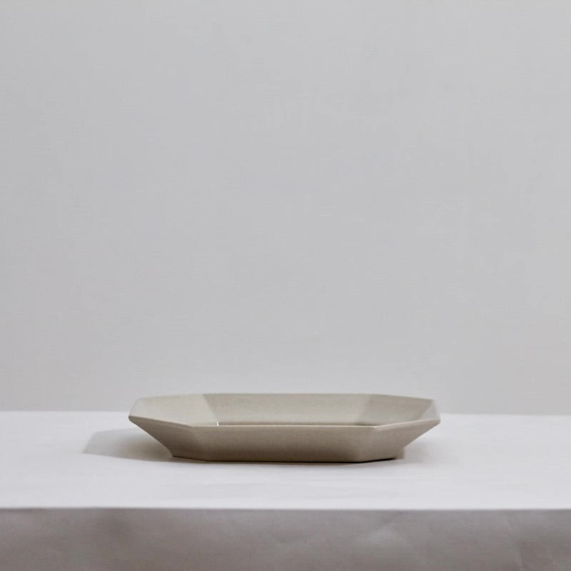 迠Chè | 白瓷方形盘 Square Plate