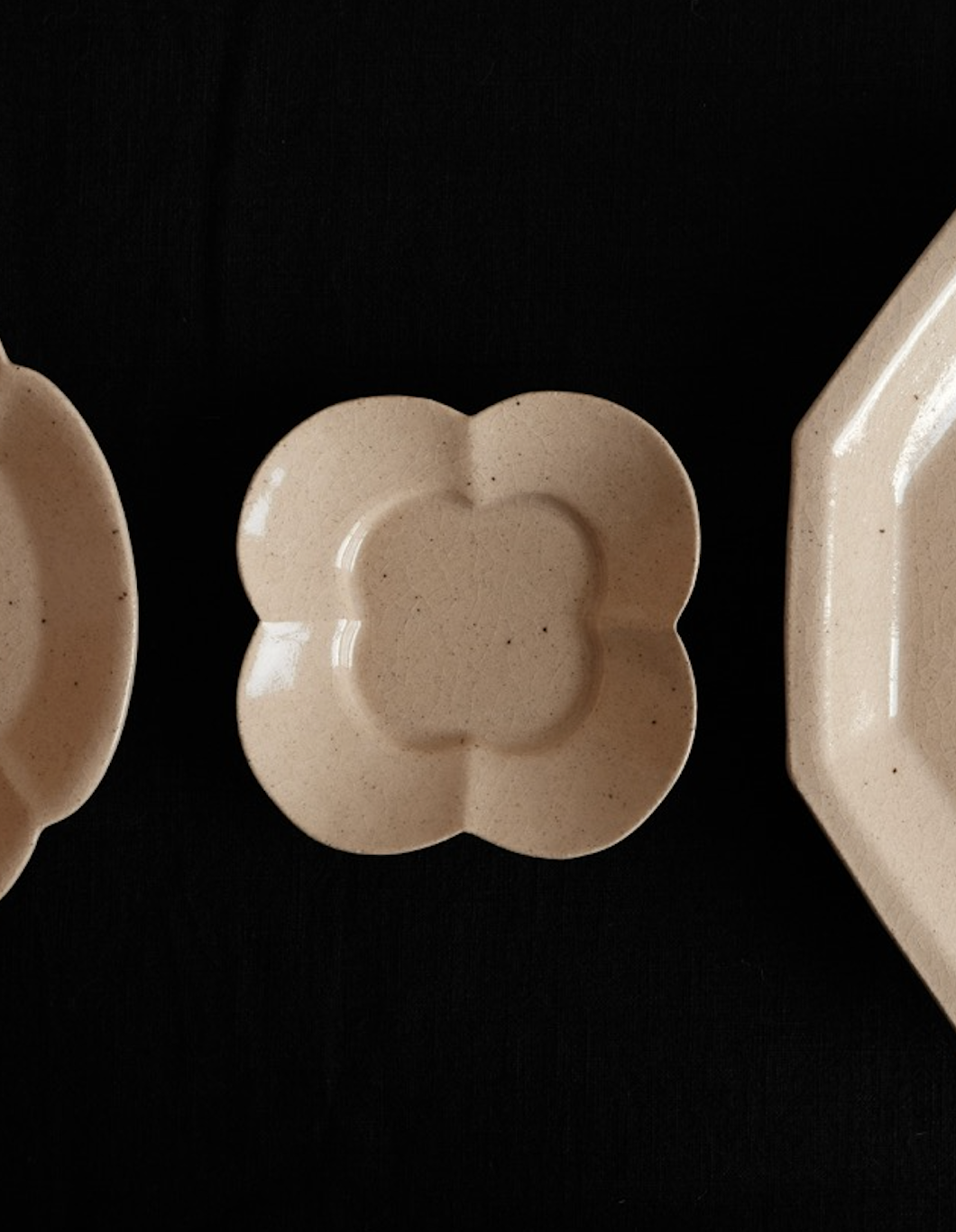 Xie Zhen Yu | Handmade Flower-shaped Plate