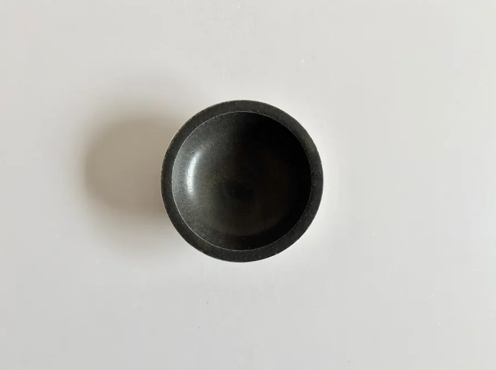 Naotsugu Yoshida | White Porcelain Iron Glaze Small Bowl