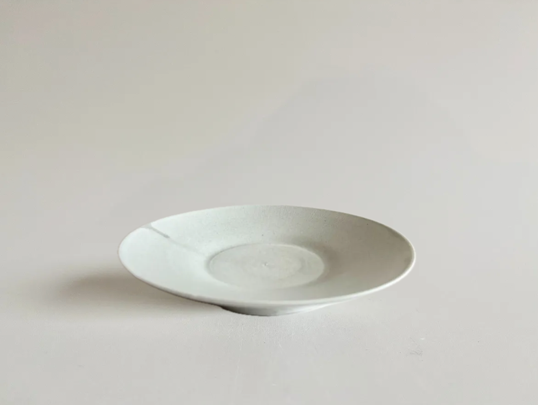 Naotsugu Yoshida | Grey Porcelain Plate