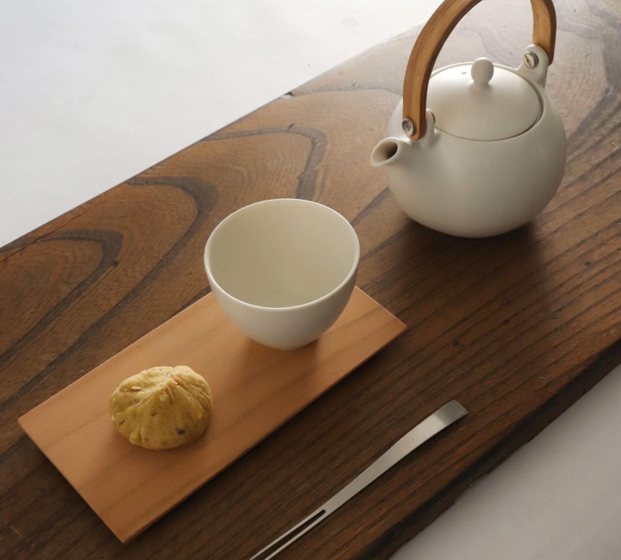 Lolo Saliu | Wooden Saucer