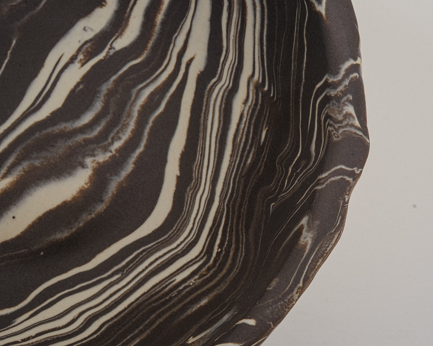 Pollygarden | Marble Dark Chocolate Bowl
