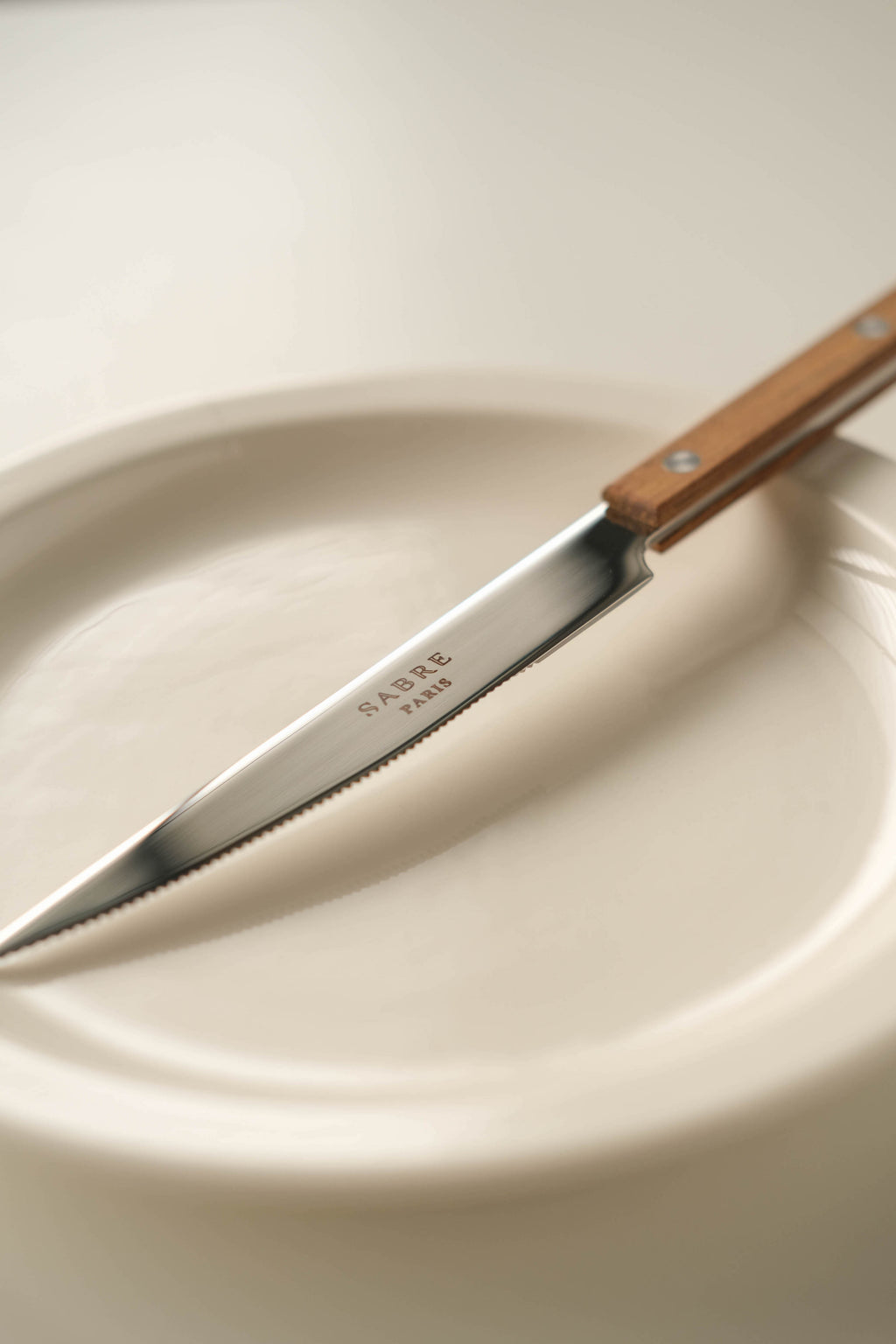 Sabre Paris | Bistrot Teak